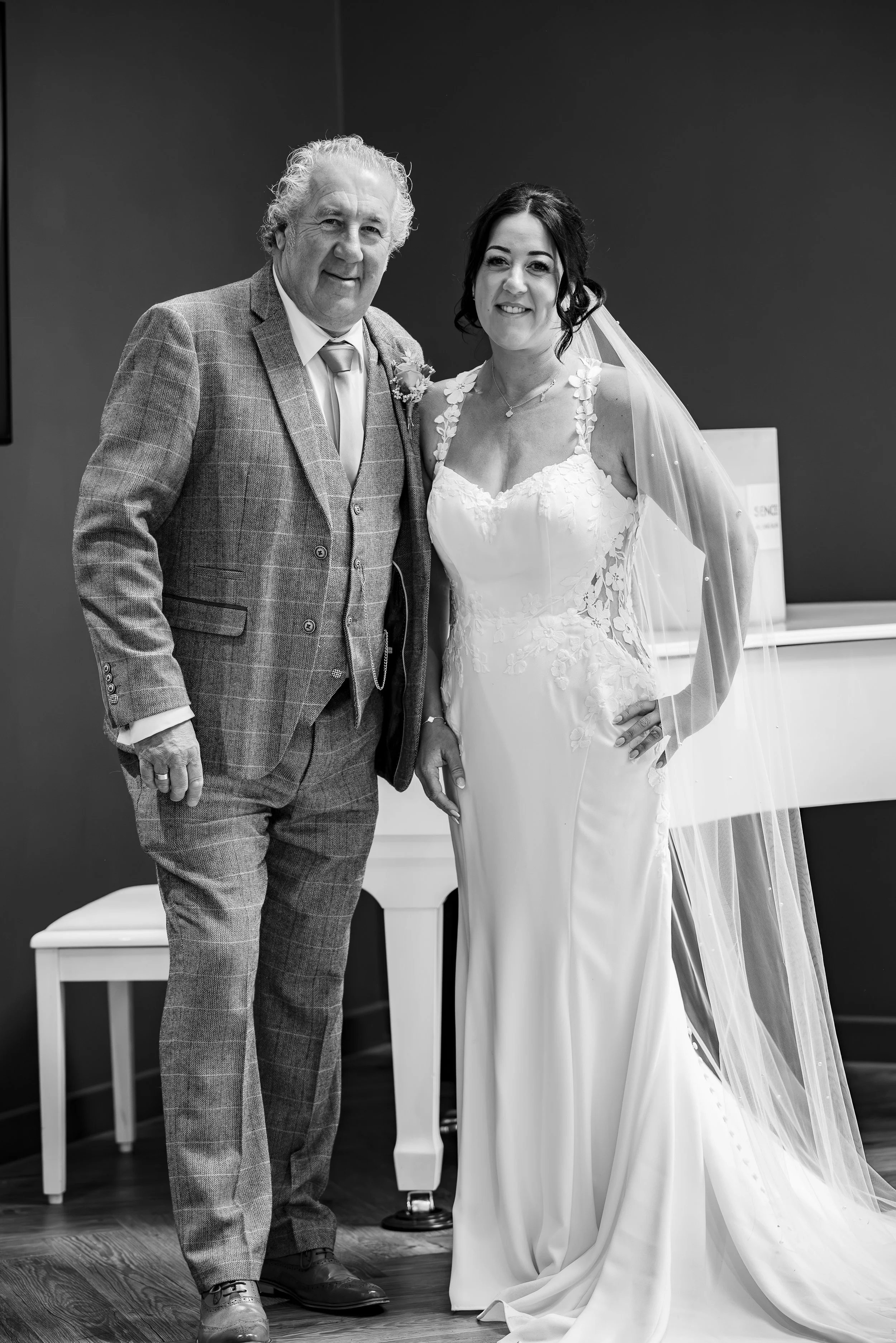 Mr & Mrs Revile-232.jpg