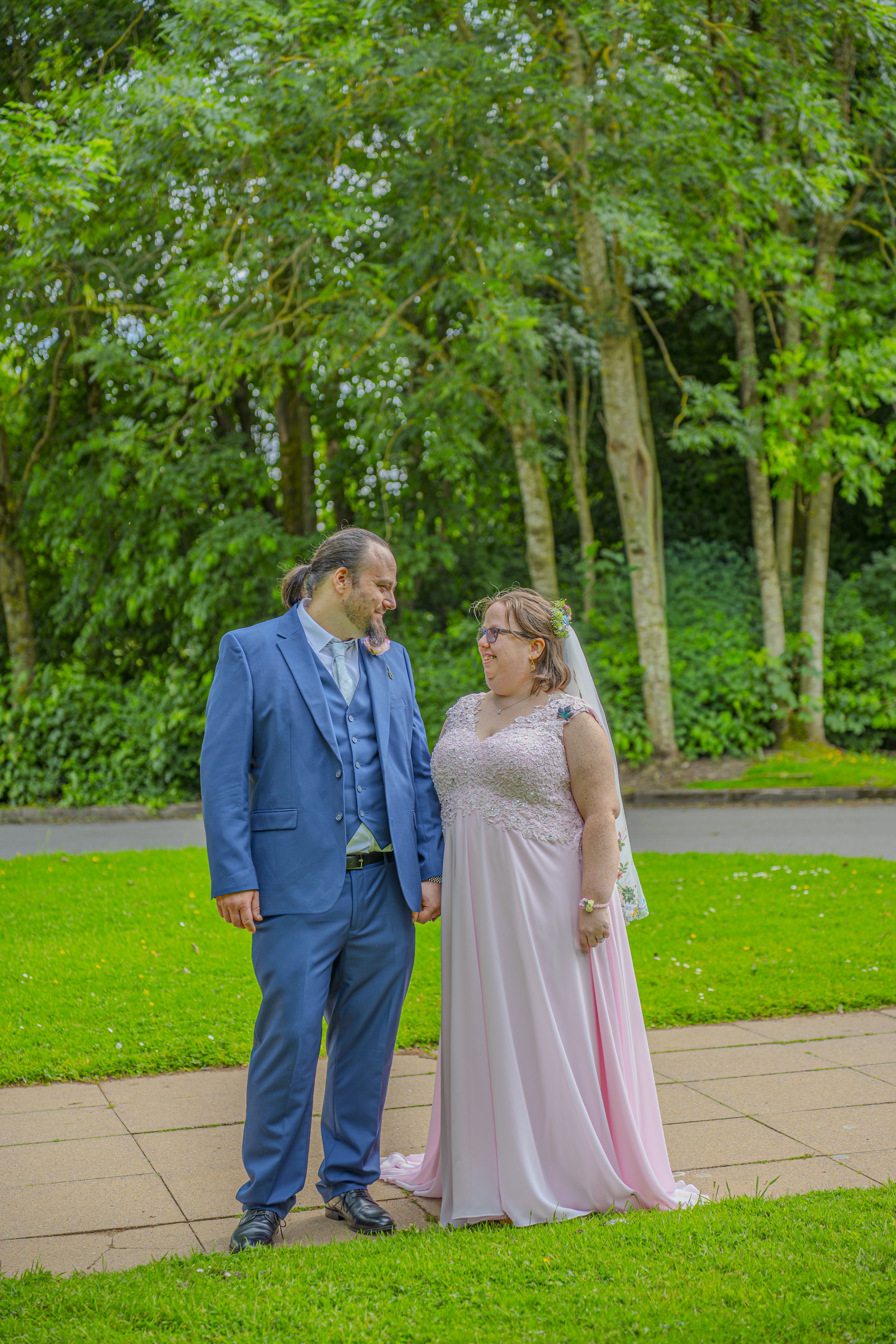 Mr & Mrs Berry-18.JPG