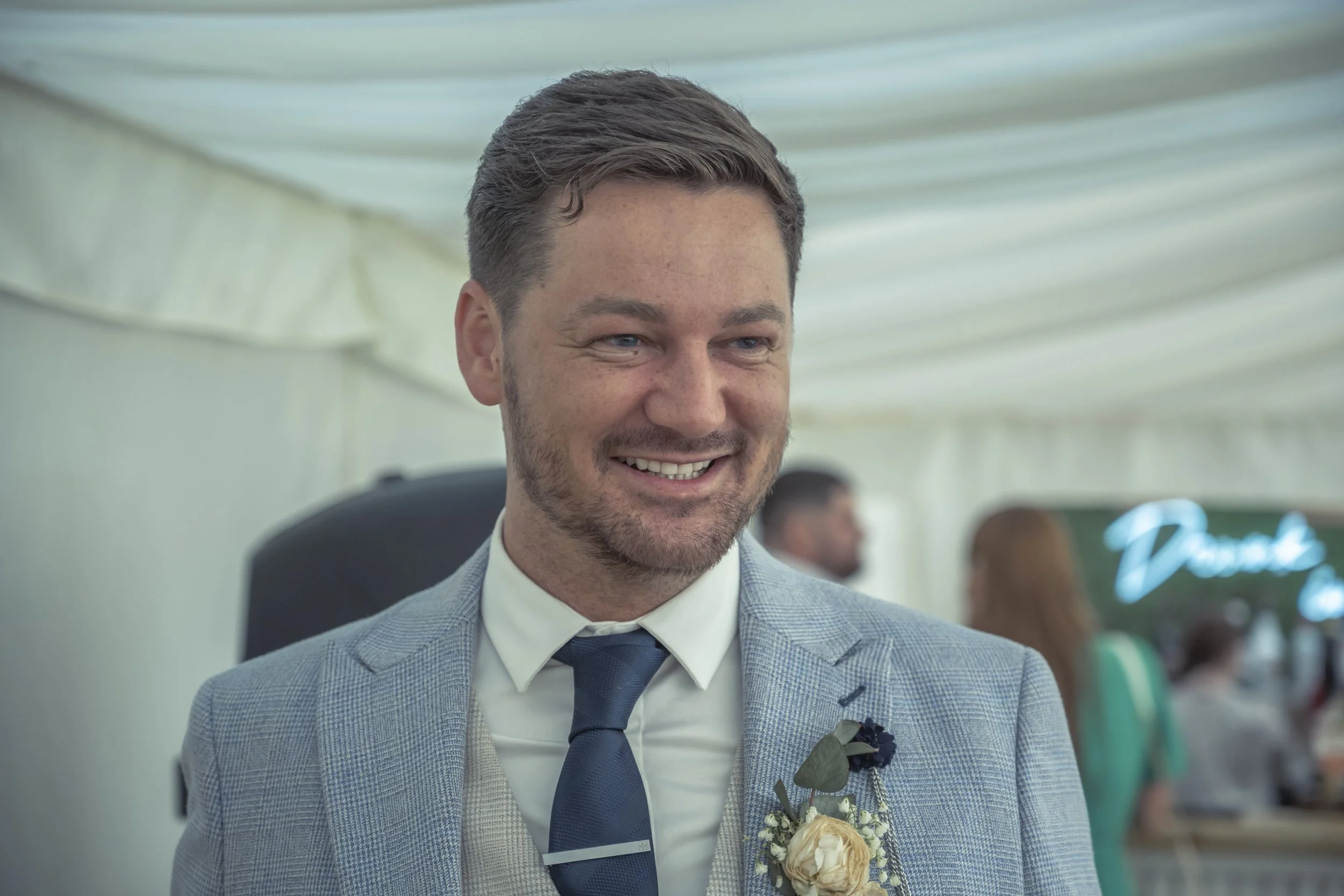 Mr & Mrs Southern (666 of 785).JPG