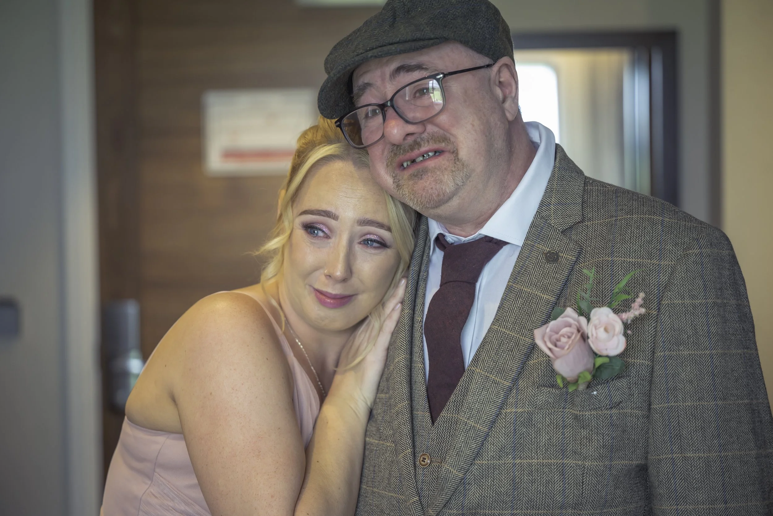 Candid wedding photography at crow wood hotel Burnley Lancashire, natural couple 

Crow Wood Hotel and Spa sits in 40 acres of Lancashire parkland with an ornamental lake that catches the light beautifully at golden hour. Documentary wedding photogra