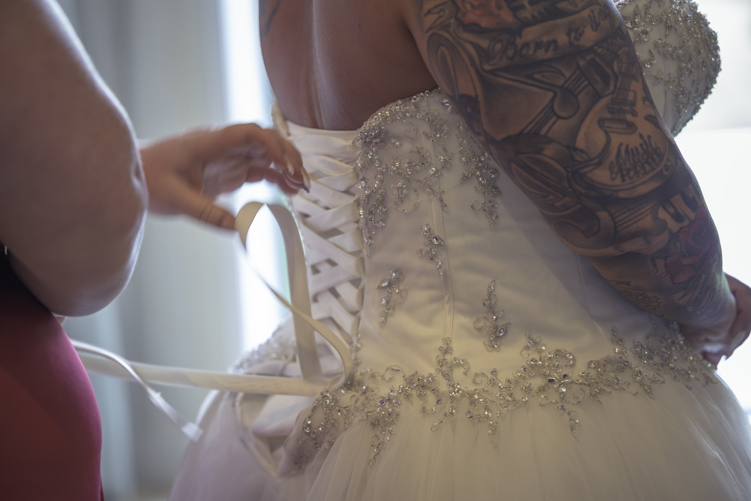 Candid wedding photography at crow wood hotel Burnley Lancashire, natural couple 

Crow Wood Hotel and Spa sits in 40 acres of Lancashire parkland with an ornamental lake that catches the light beautifully at golden hour. Documentary wedding photogra