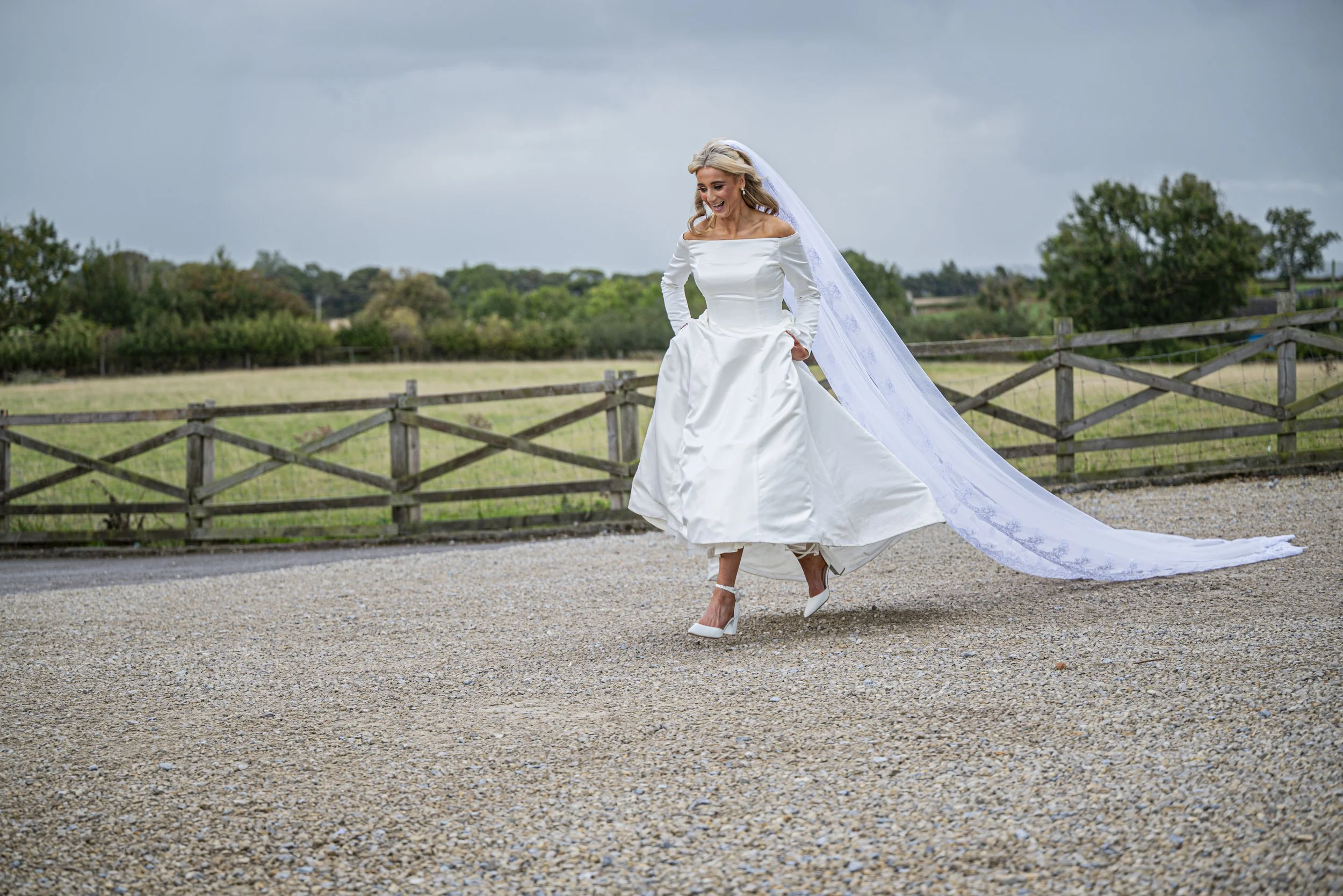 Mr & Mrs Tinmouth-57.jpg