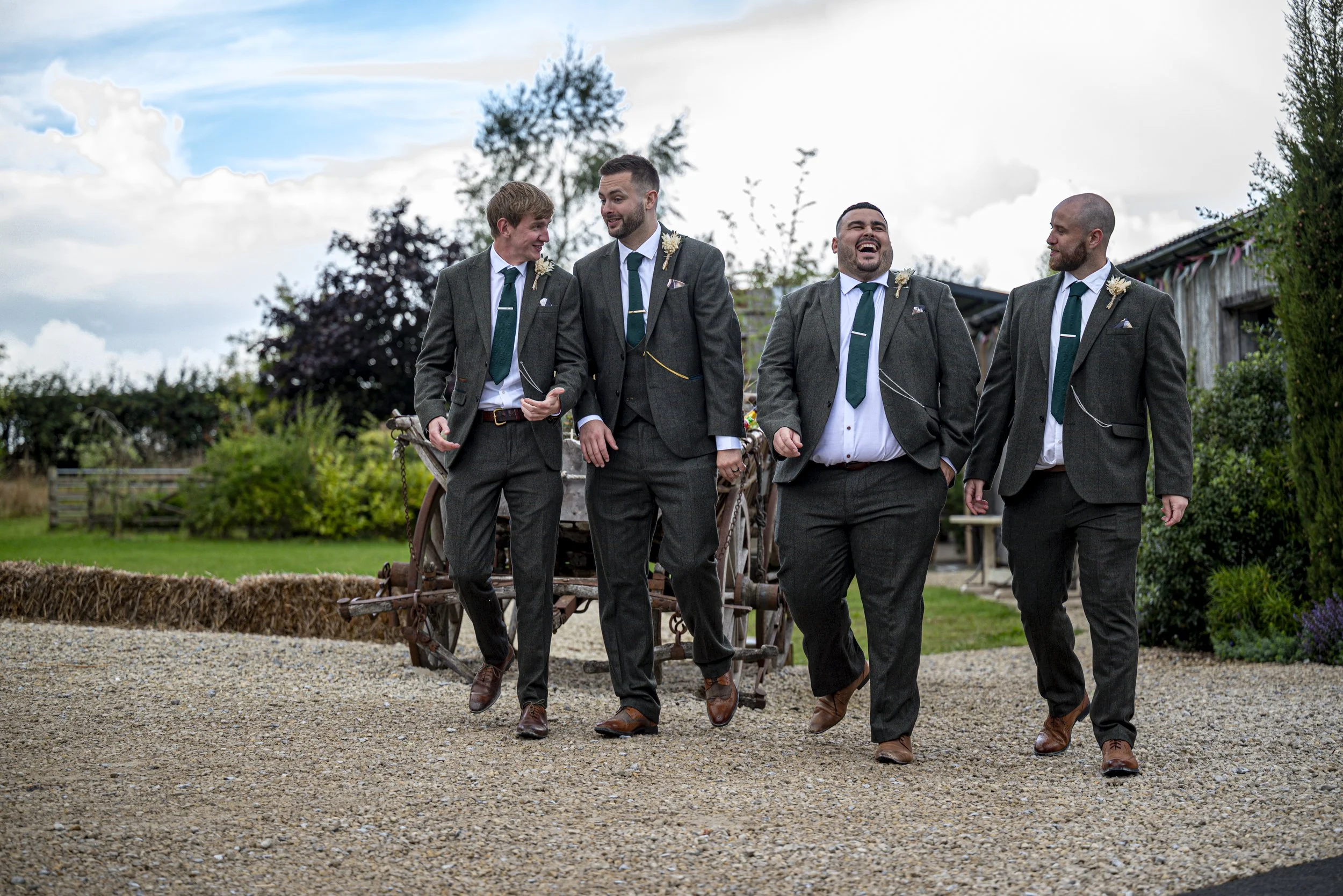 Mr & Mrs Tinmouth-58.jpg