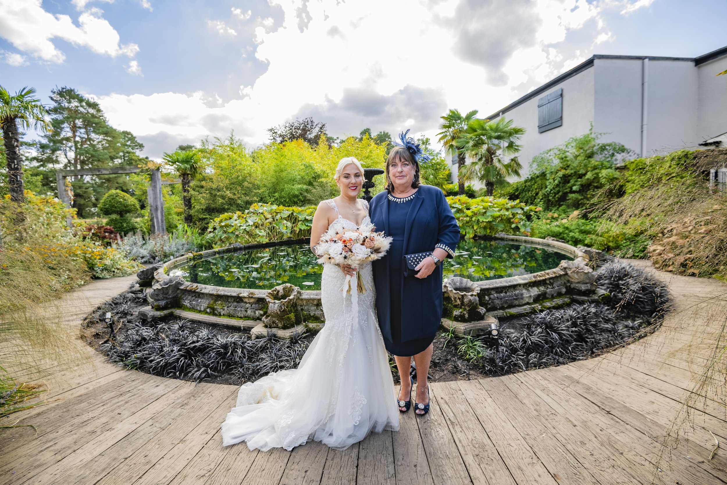 Mr & Mrs Clothier-290.jpg