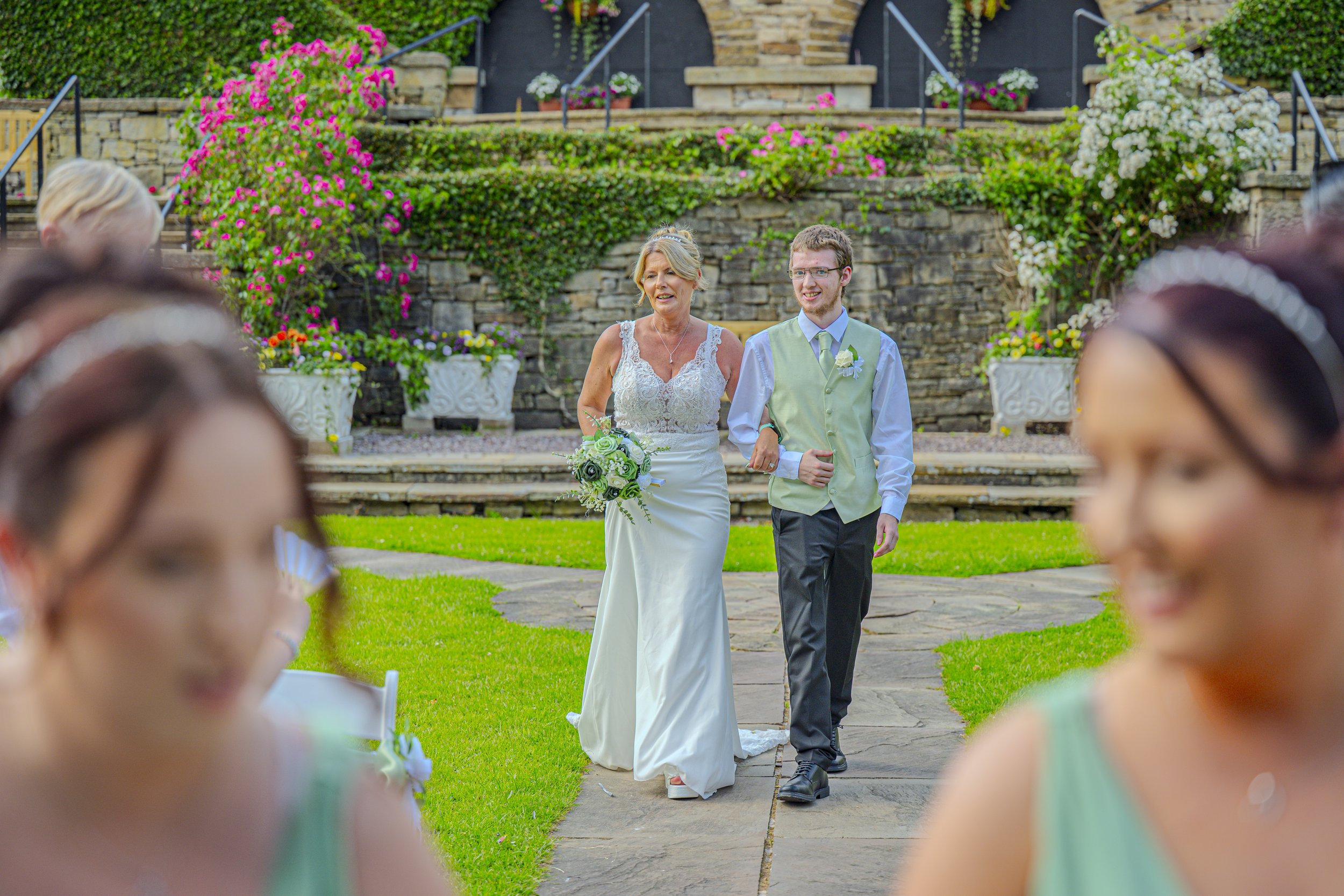 Lyanne & Mark-14.JPG