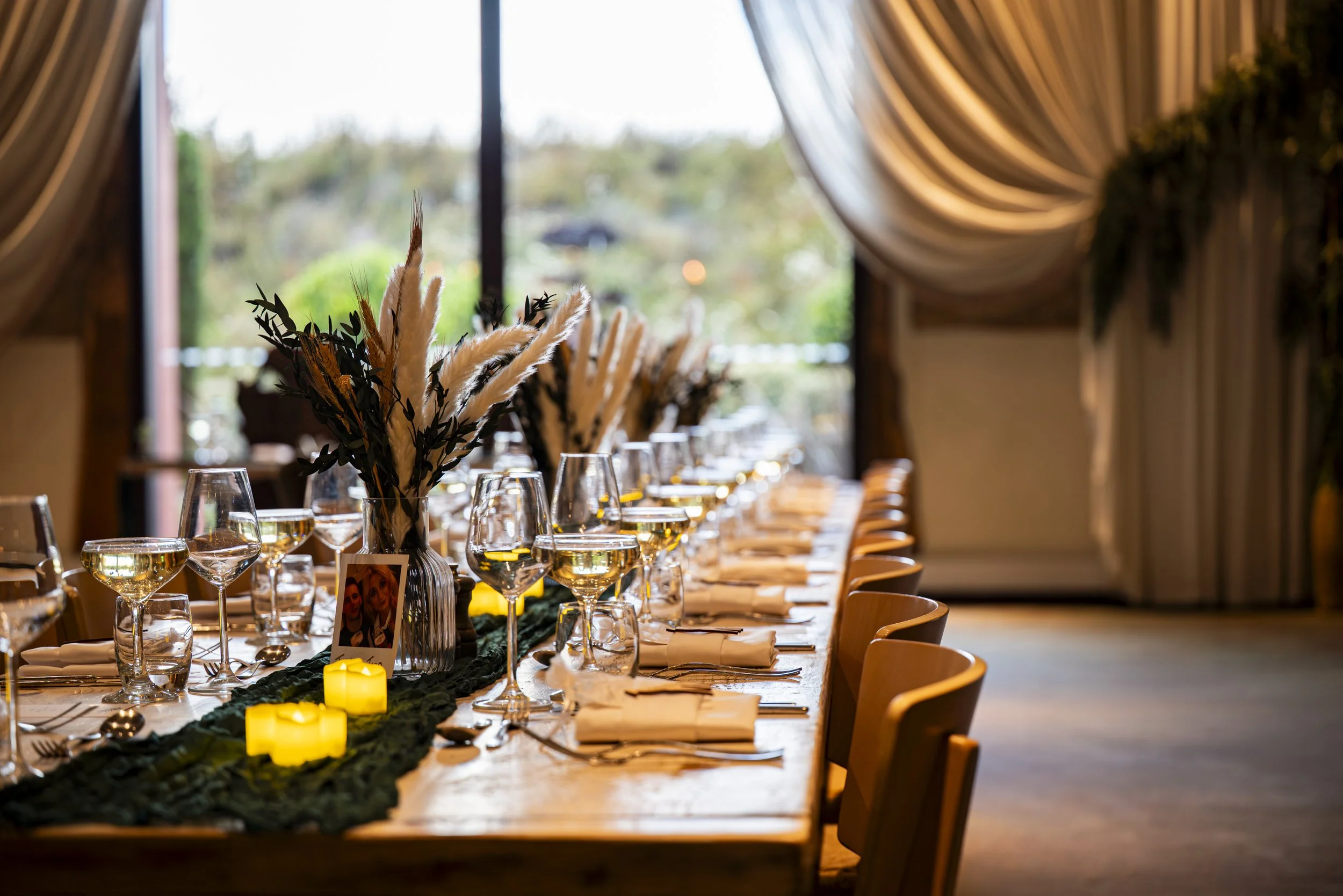 Mr & Mrs Tinmouth-215.jpg