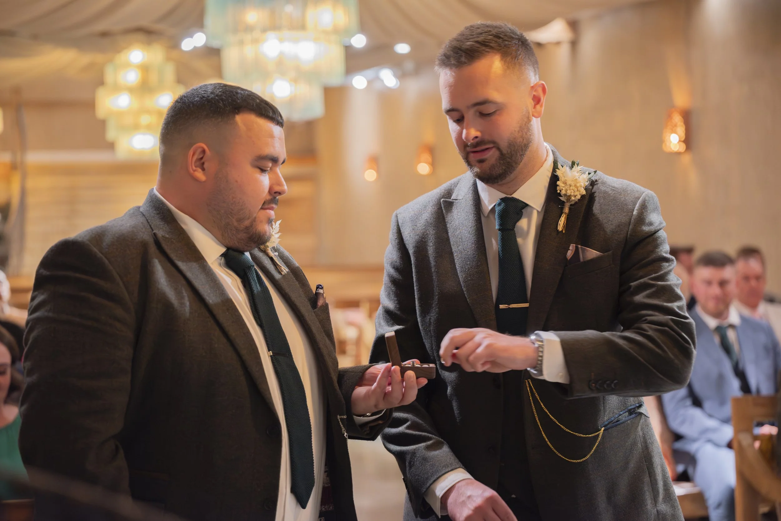 Mr & Mrs Tinmouth-48.jpg