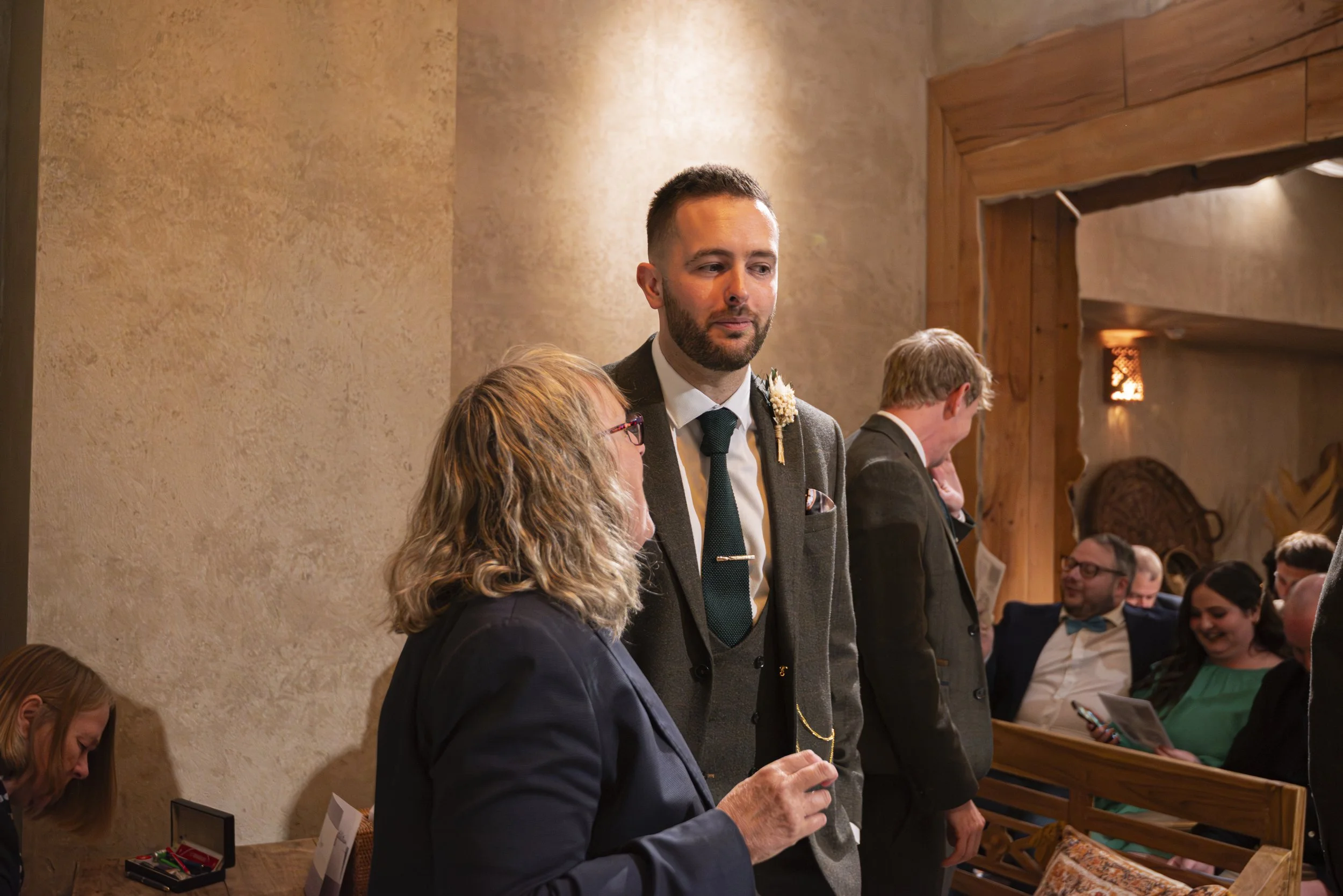 Mr & Mrs Tinmouth-40.jpg