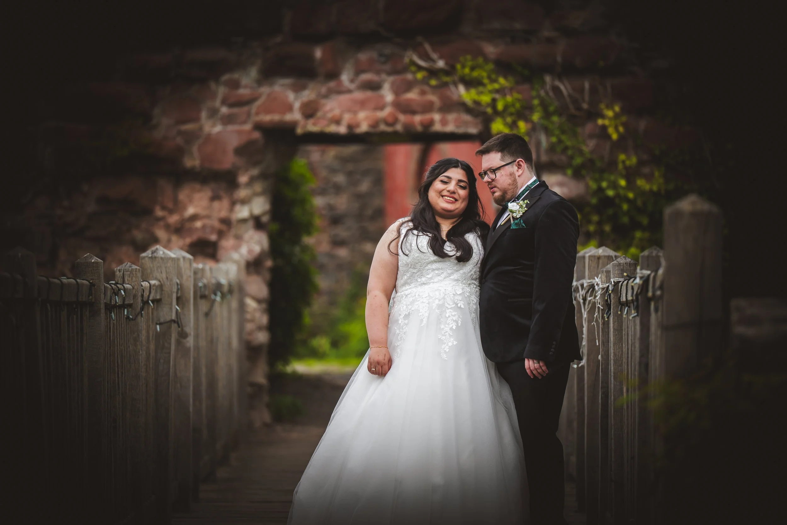 Mr & Mrs Ózbay-Jones-19.jpg