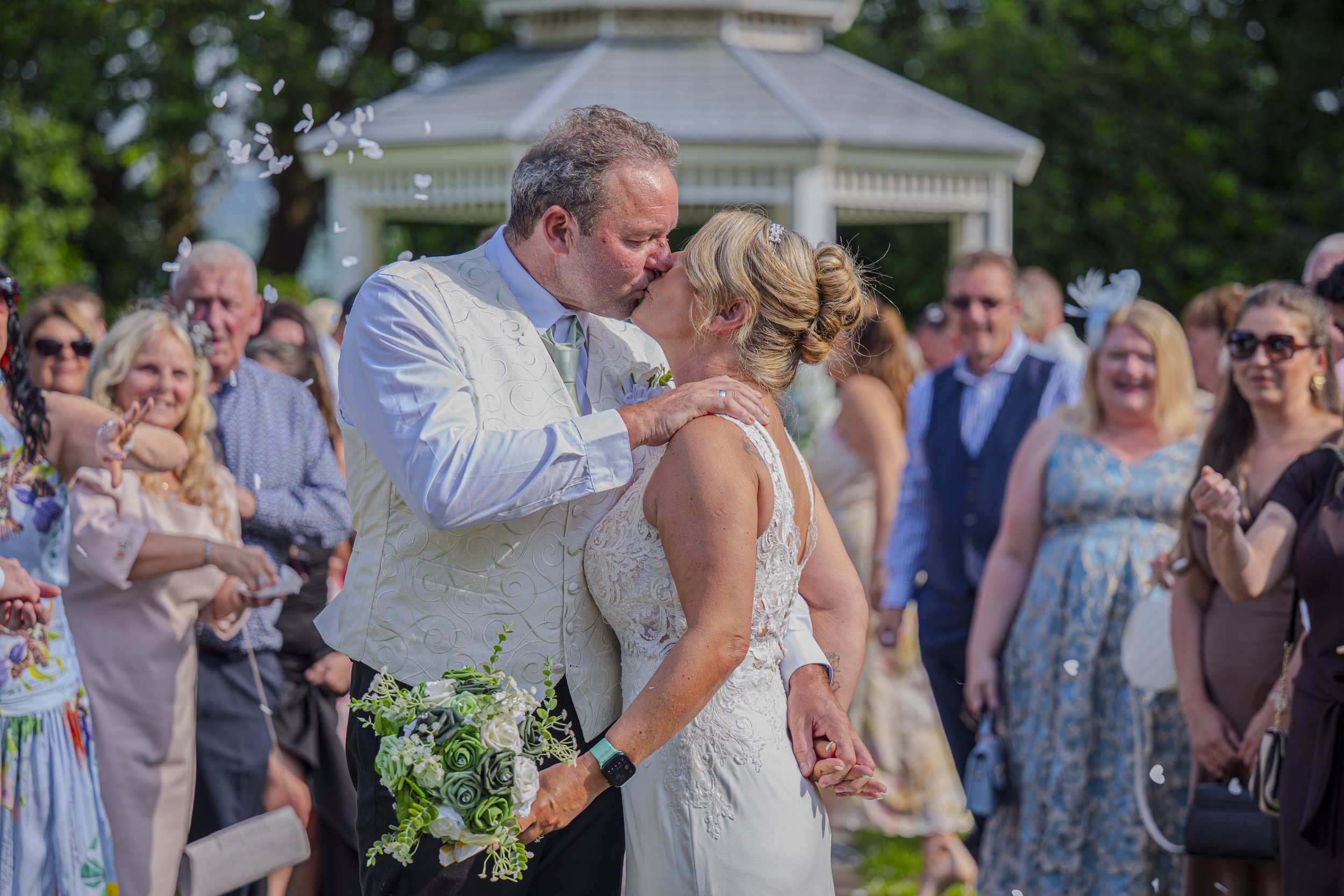 Lyanne & Mark-19.JPG