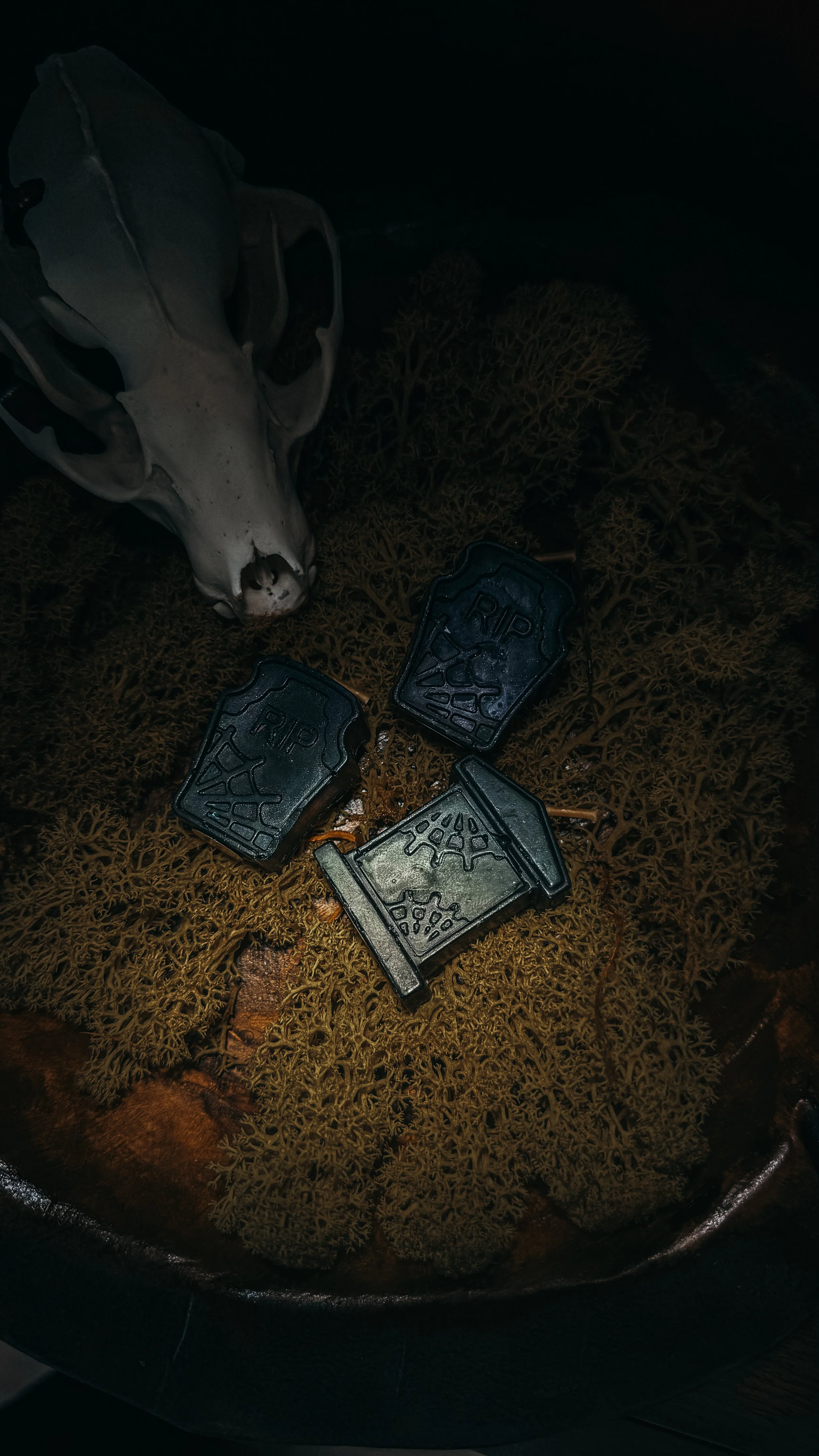 Mini Tombstone Figure Candle