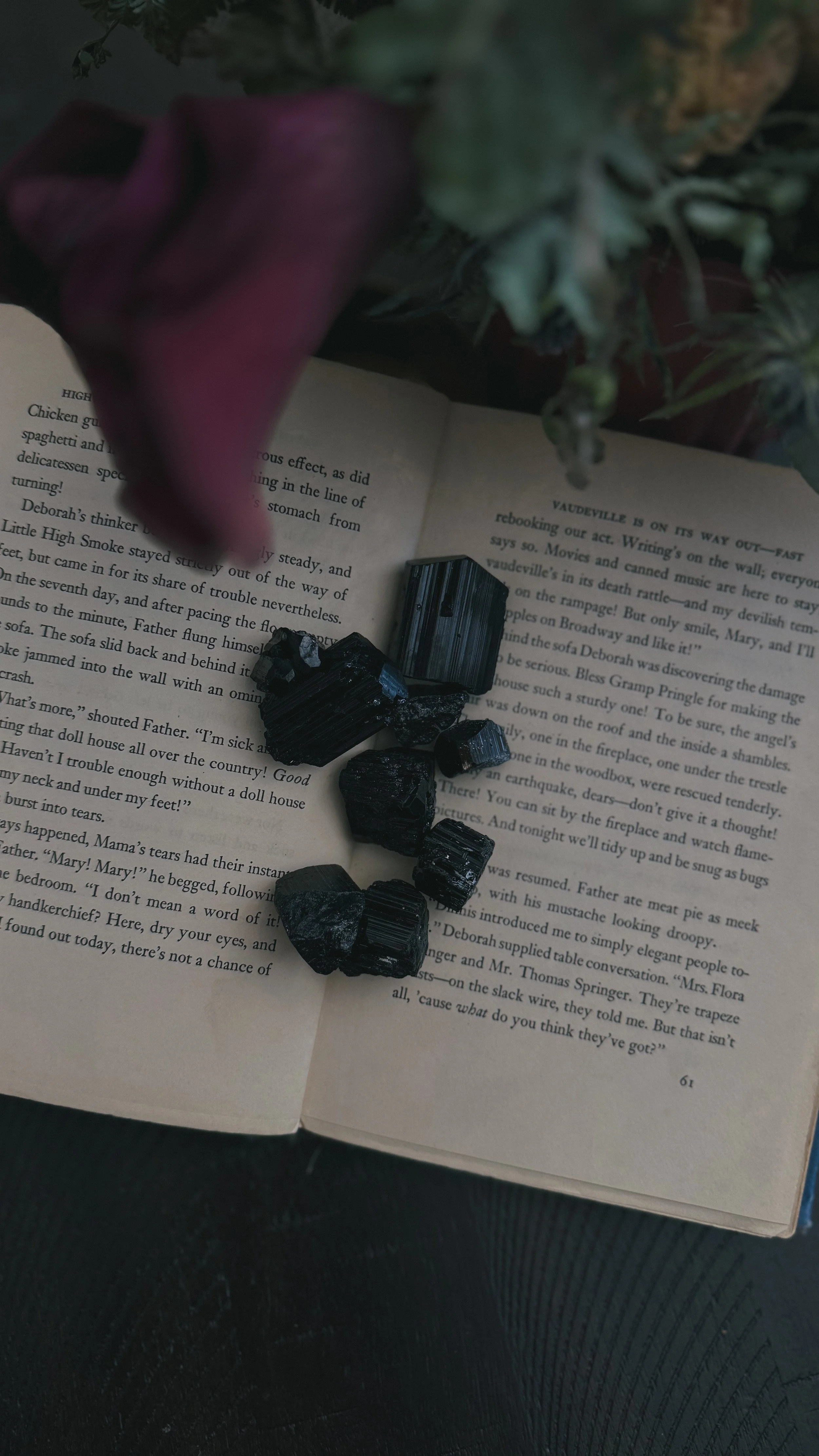 Black Tourmaline Points - Tumbled