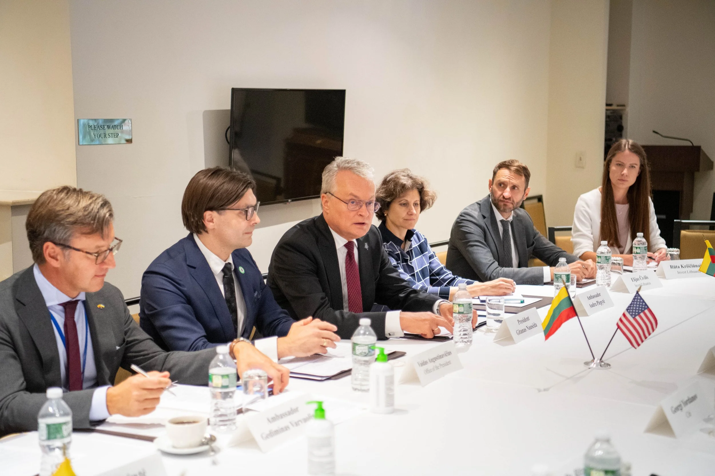 ALBC Meets with President Nausėda in NYC