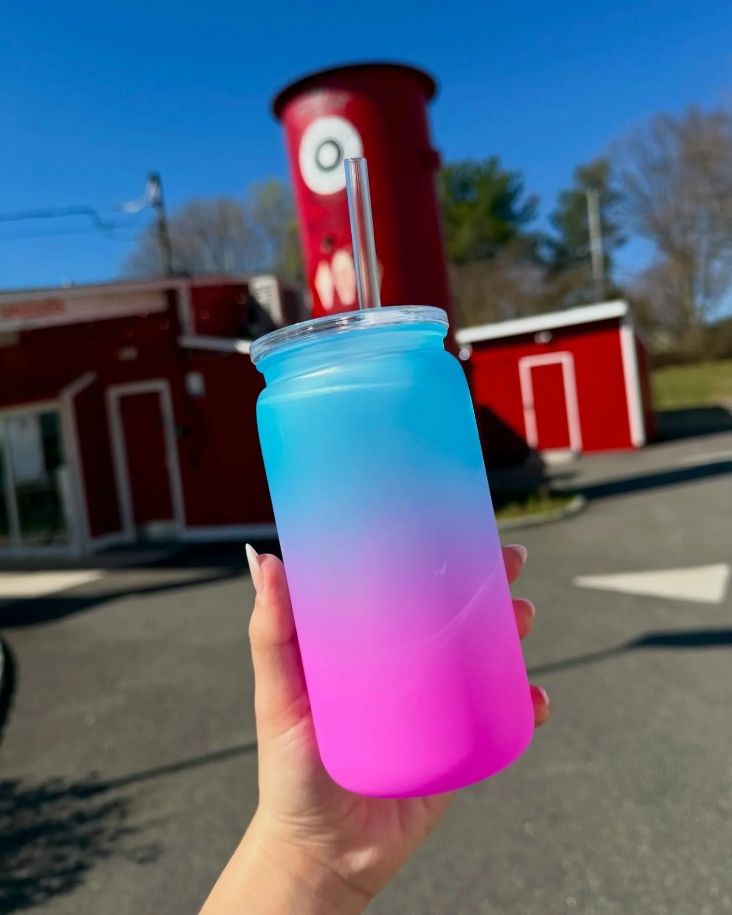 Spring landed @thebarnlongisland 🐄🌸

New menu. Fresh flavors. Over-the-top as always.

From our Strawberry Caramel Cloud Latte 🍓☁️
to the Key Lime Bucket 🍋🪣
to Dirty Sodas that taste like spring in a cup&hellip;

Come sip the season 🌼

📍All Ba