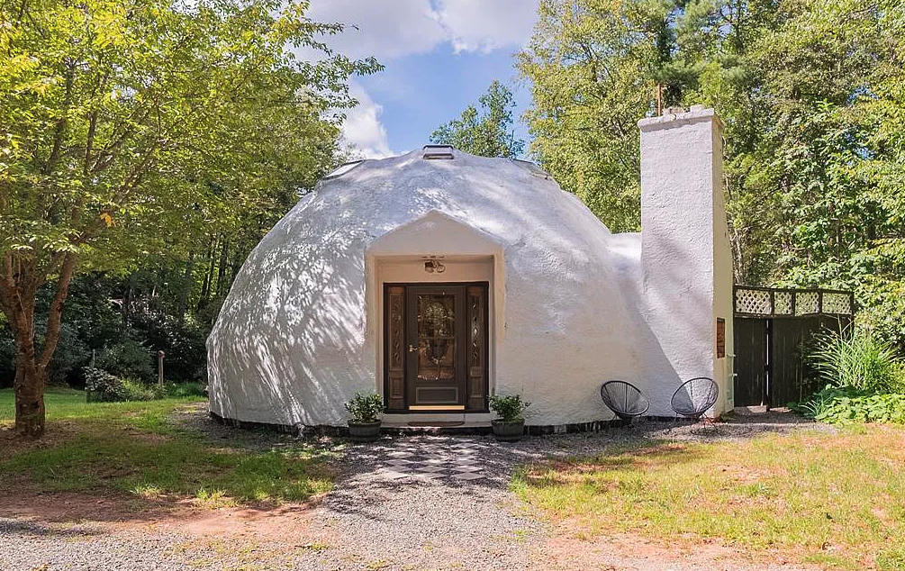Geodosic Dome Rental in Fancy Gap, VA