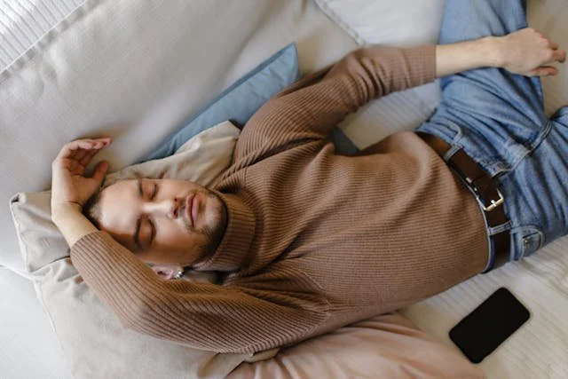 How Do Sleep Patterns Influence Depression?