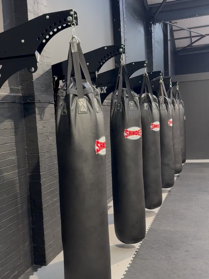 With @nicholsonmartialarts heading back to Mold where his previous facility was based, we have our spacious room next door to @the_hybrid_hub_ available for full time rental 👌🏻

This is a fantastic opportunity to secure yourself a space in a venue 