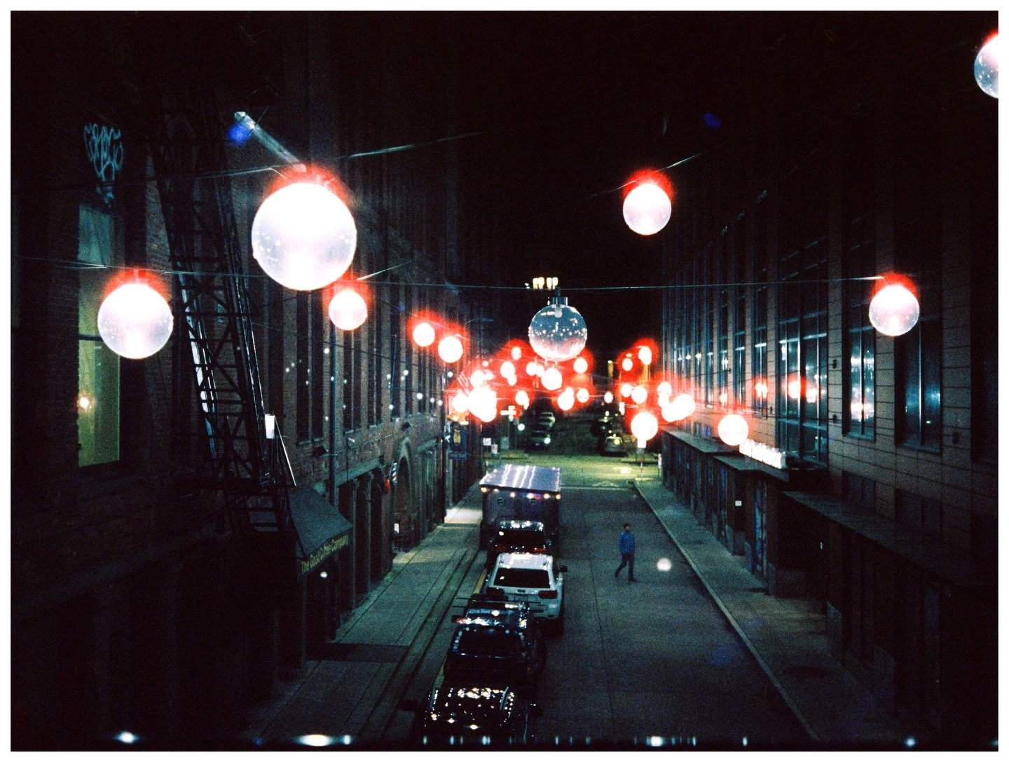 Can&rsquo;t forget about the horizontal favorites 🙂&zwj;&harr;️

2025 was a year filled with adventure, growth, international travel, and even our own engagement. It was a joy capturing it all on film. Happy New Year! 🎆