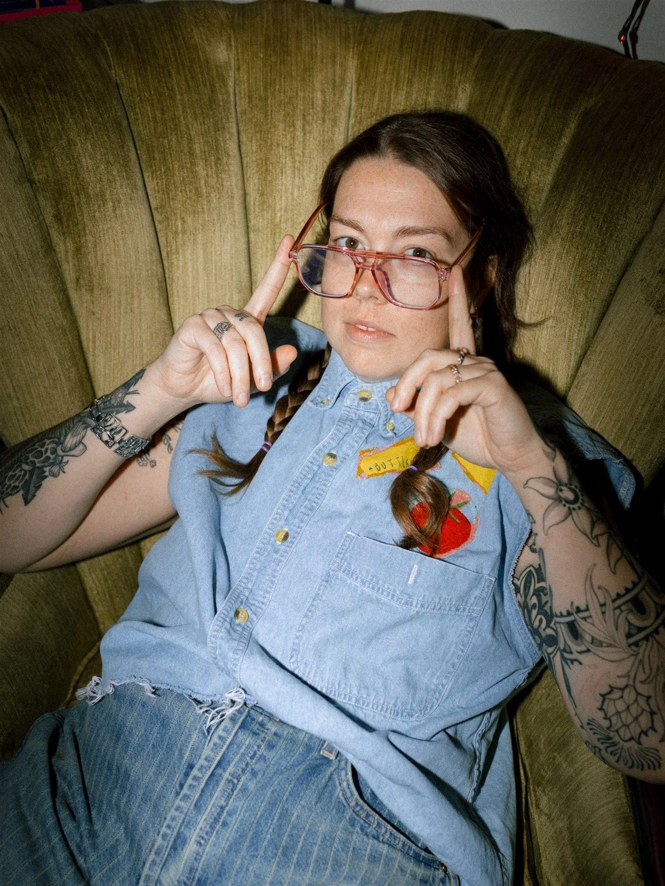 Photographed Miranda from @velvet.outlaw and her sweet lil fam right before Christmas 😍

As we enter our 10th year in Louisville (time flies!!!) We&rsquo;re deep in our feels about a plethora of things but mostly, we&rsquo;re feeling grateful to hav