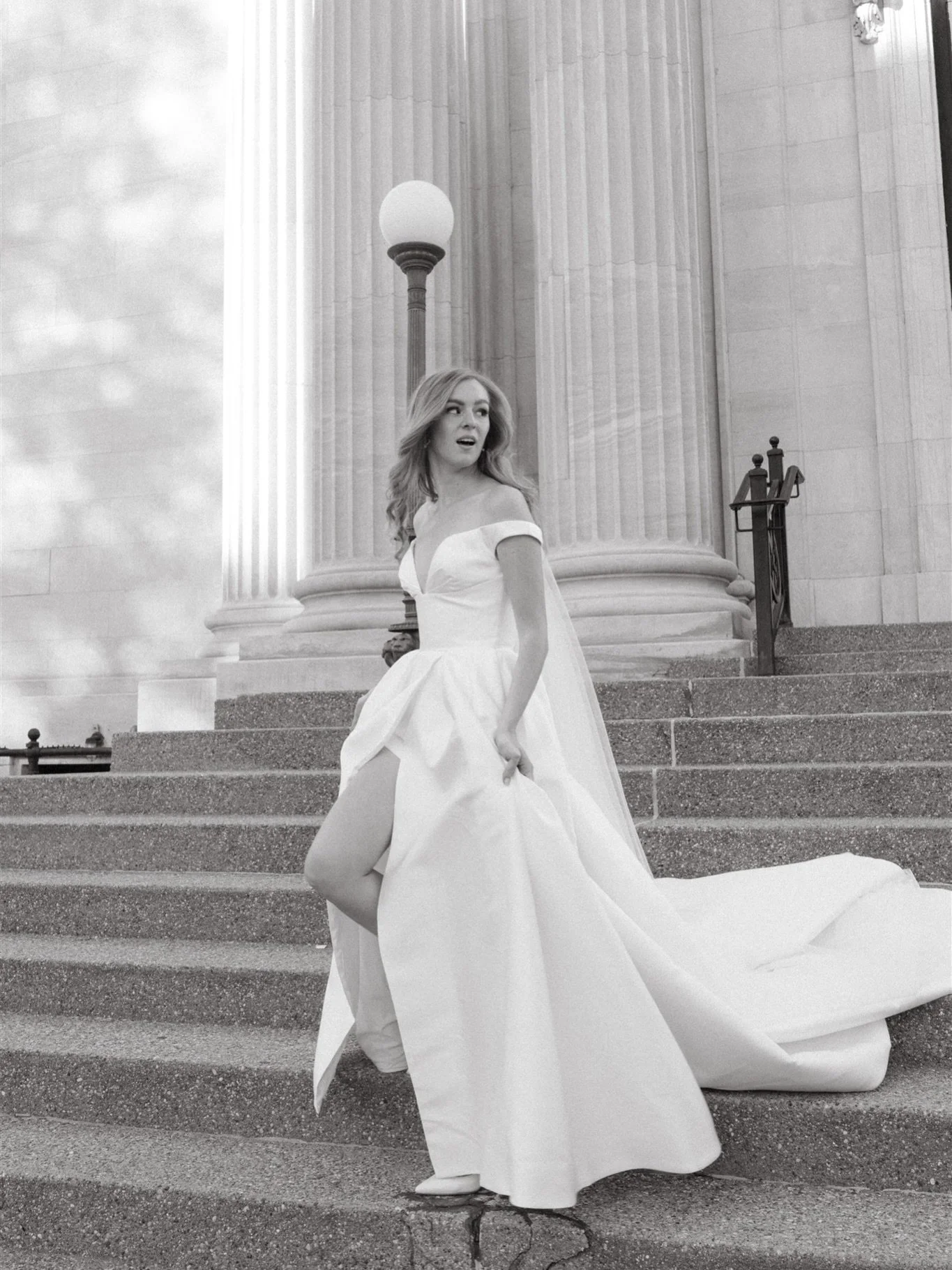 One of our most favorite looks ever&hellip; 
˚˖𓍢ִ໋🦢˚Lexie ₊⊹ 

Makeup: @thefenleystudio 
&mdash;
#bridetobe brides #weddingdresses wedding inspiration 
Wedding photographers #dreamweddings