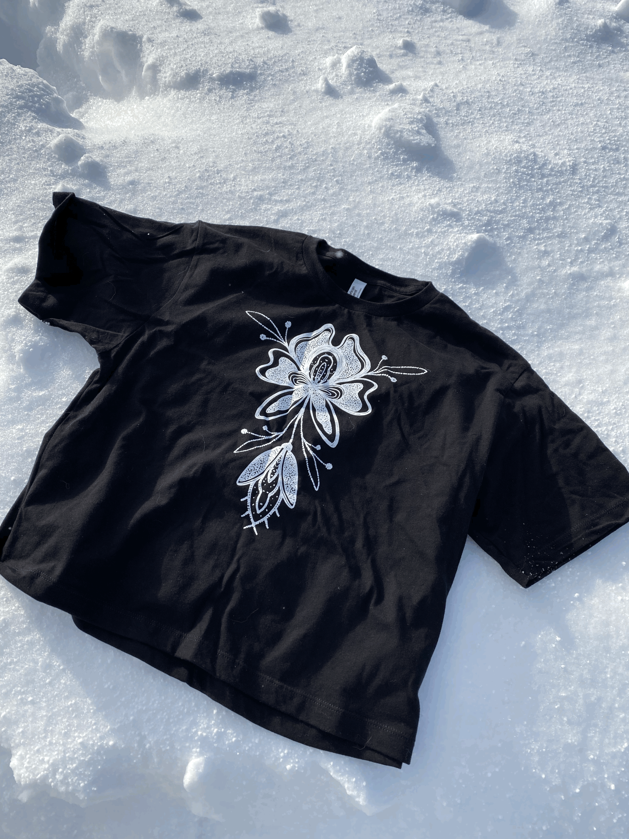 Metis flower crop top