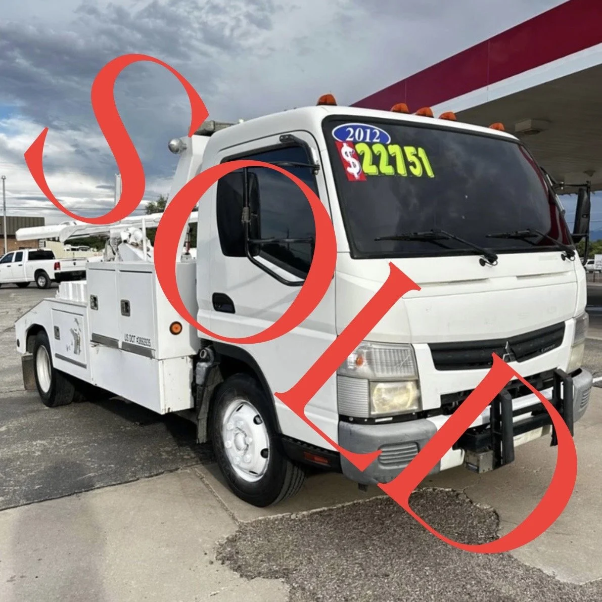 2012 Mitsubishi Canter Tow Truck