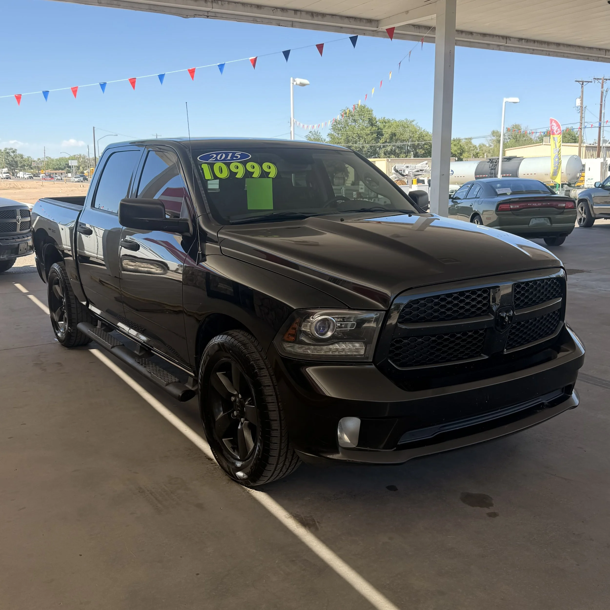 2015 Dodge Ram Hemi $10,999