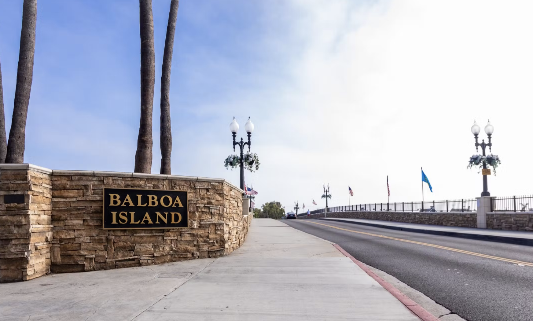Entry to Balboa Island 
