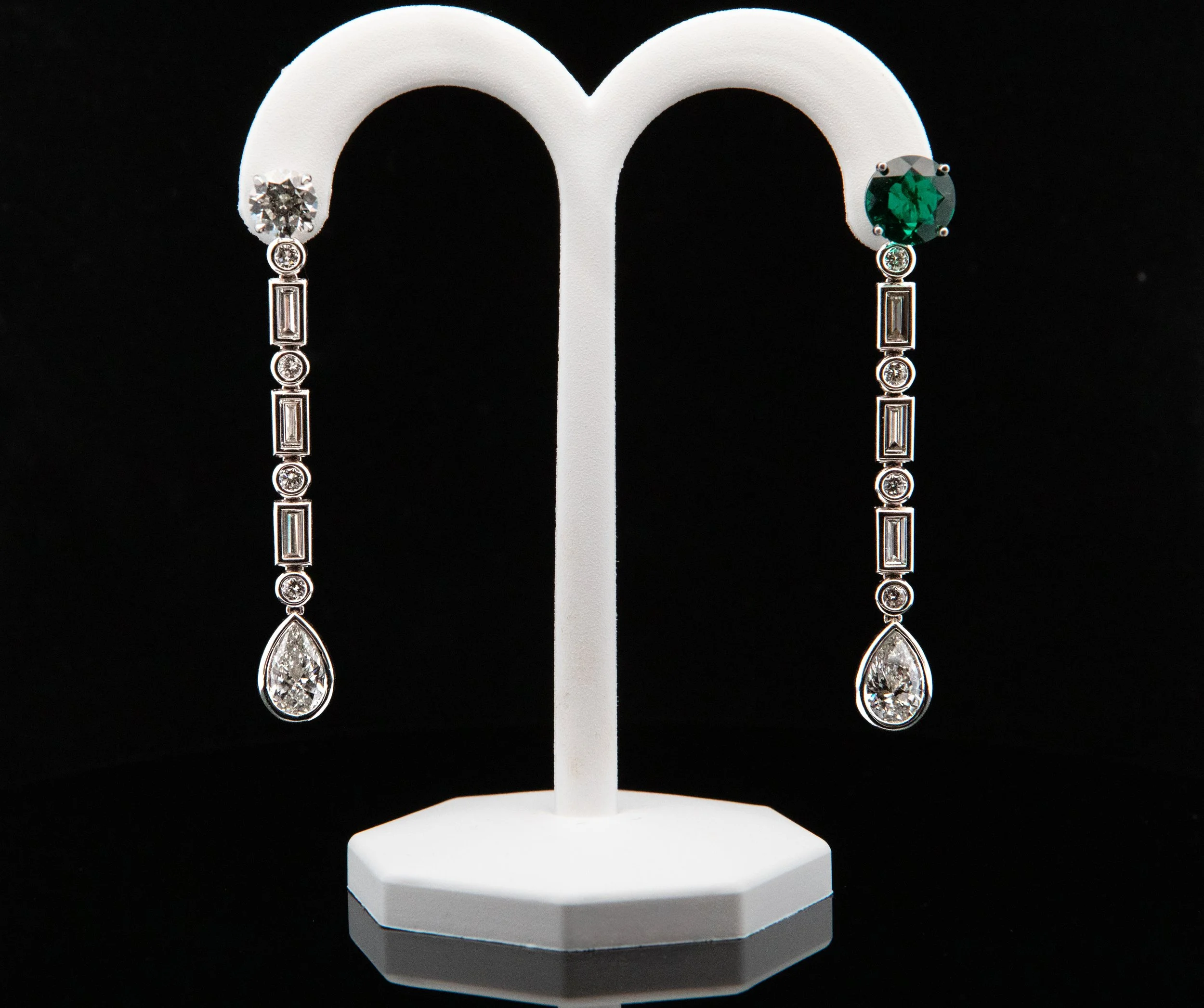 Sunrock bezzle set dangle earring-1 2.JPG
