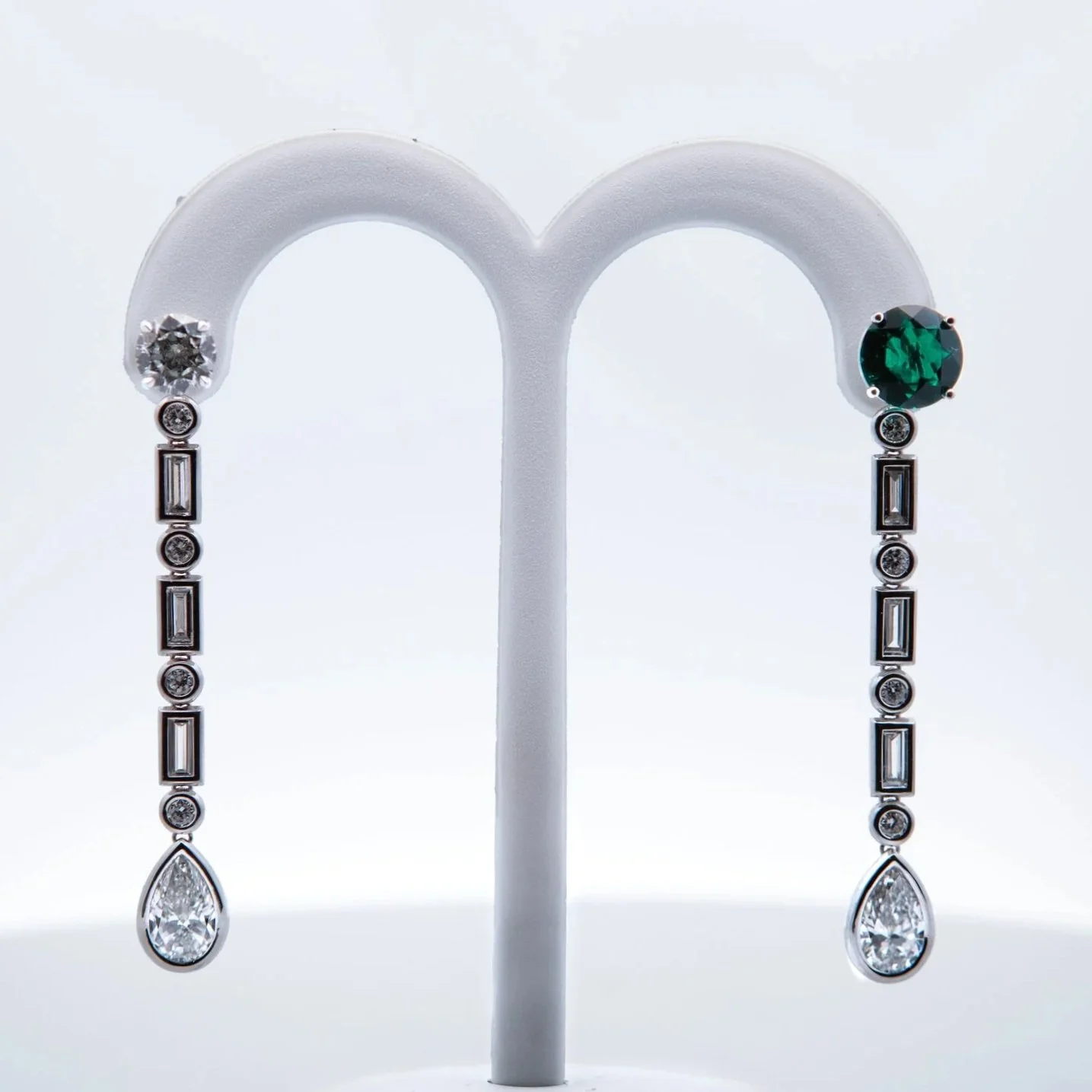 Sunrock+bezzle+set+dangle+earring-2.jpg