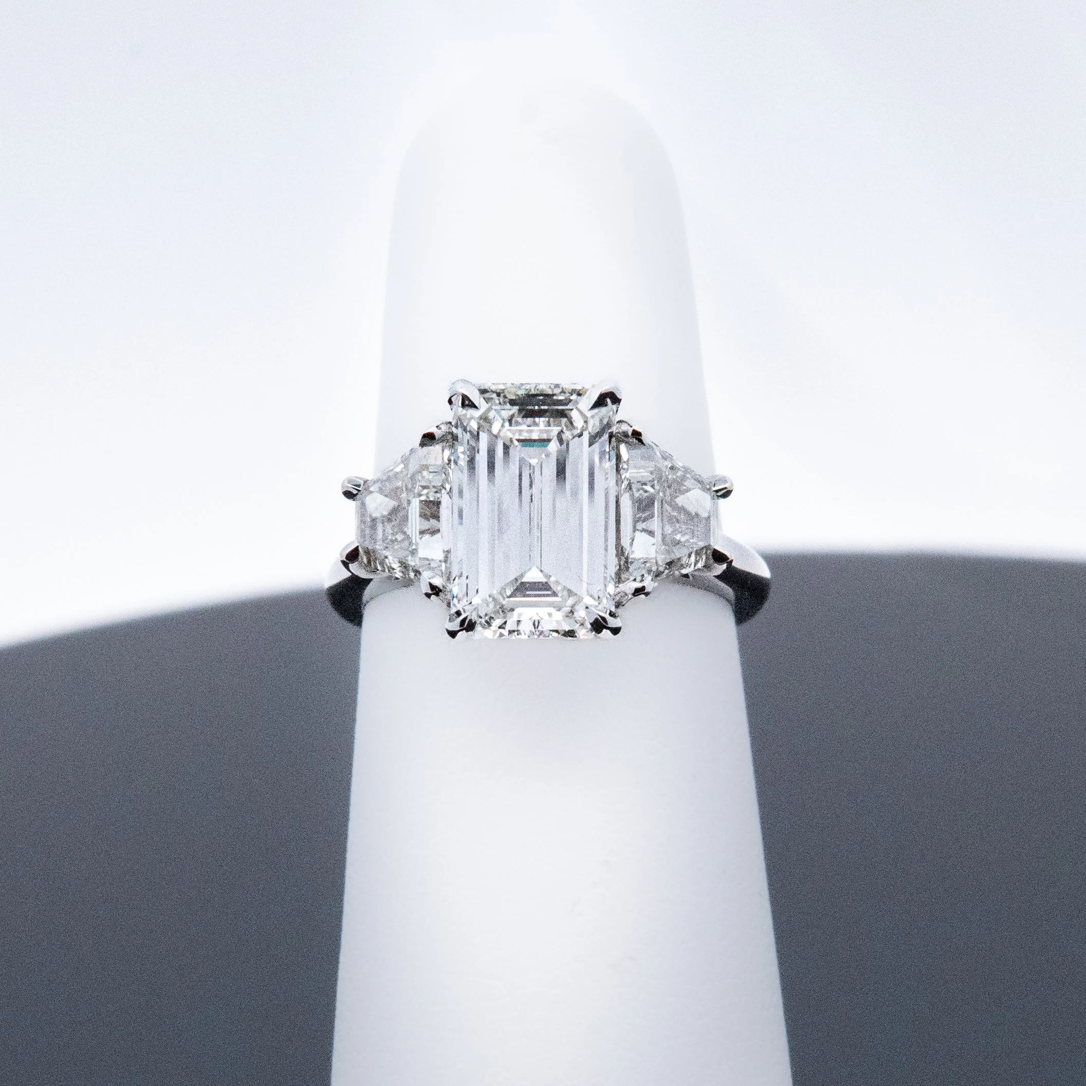 Sunrock 3 stone ring -1.jpg