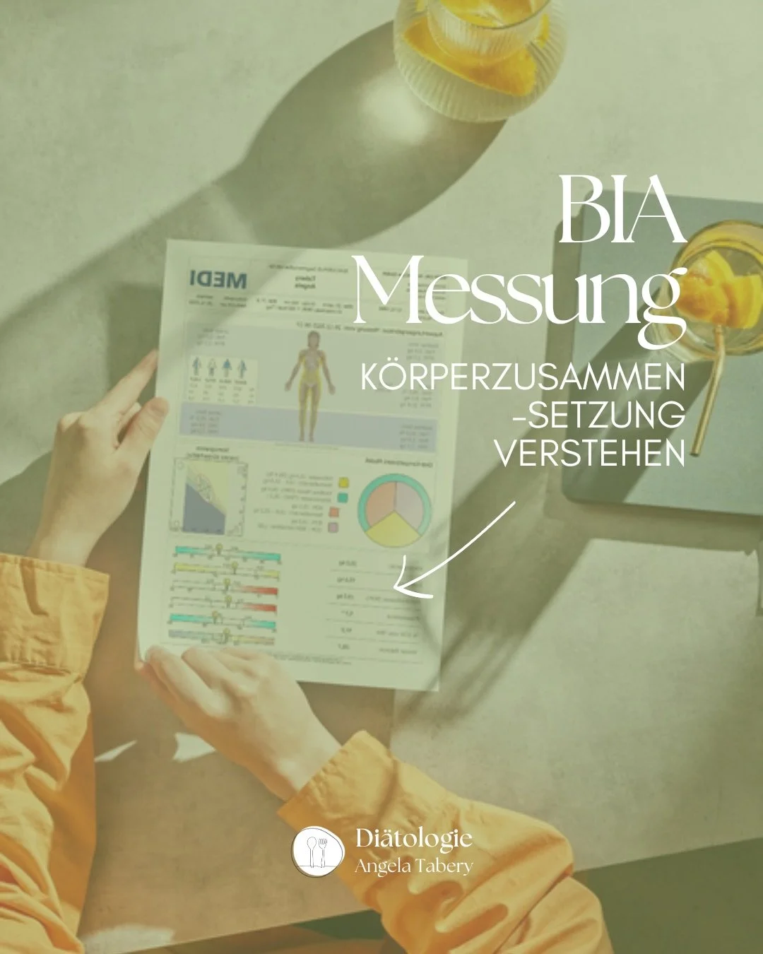 ⚡️ Mehr als nur eine Zahl auf der Waage

Mit der BIA-Messung bekommst du einen genauen Einblick in deine K&ouml;rperzusammensetzung 📊

Warum eine BIA-Messung sinnvoll sein kann:

💪 Muskelmasse sichtbar machen
🔥 K&ouml;rperfett messen
💧 Wasserhaus