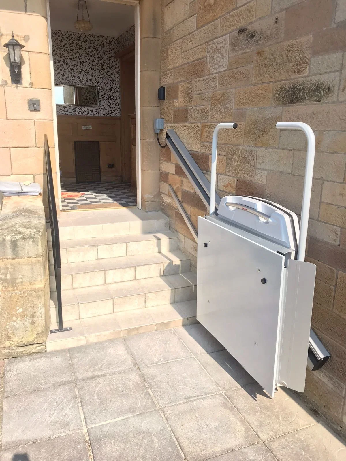 CAMA EA7 Platform Lift Straight