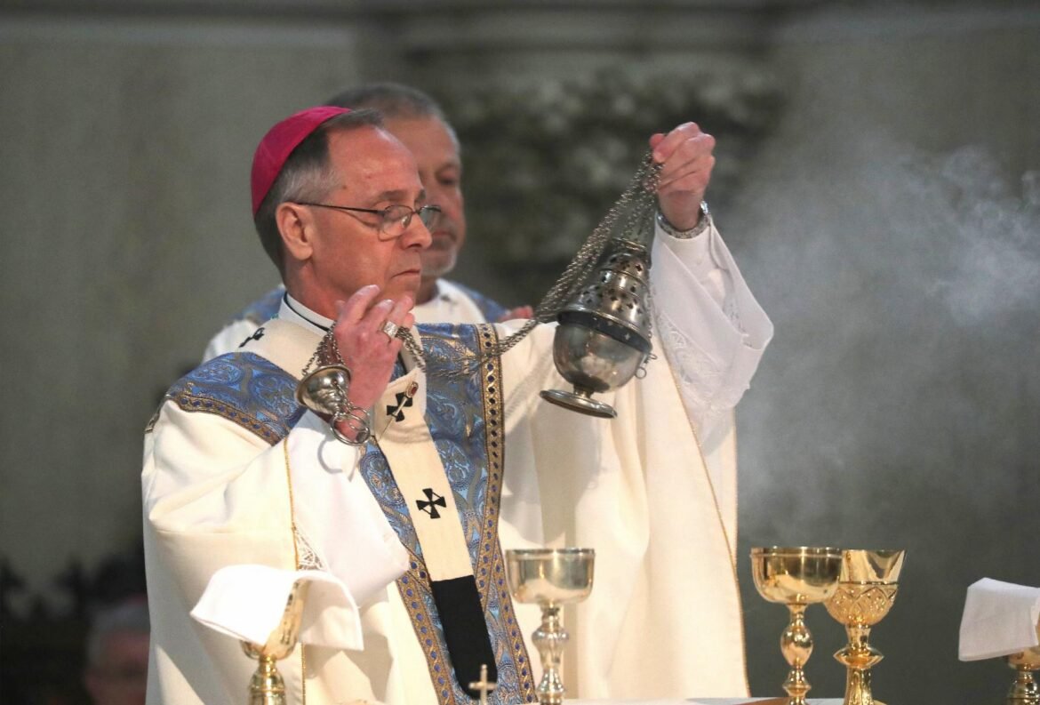 Indianapolis archbishop grants Mass dispensation amid ICE detention fears 