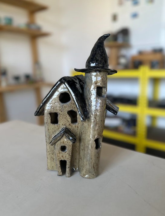 Pottery haunted house