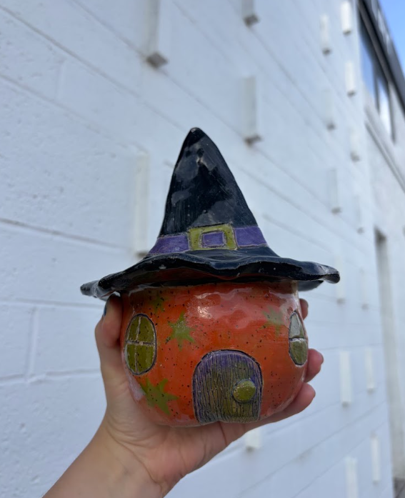 Ceramic haunted house