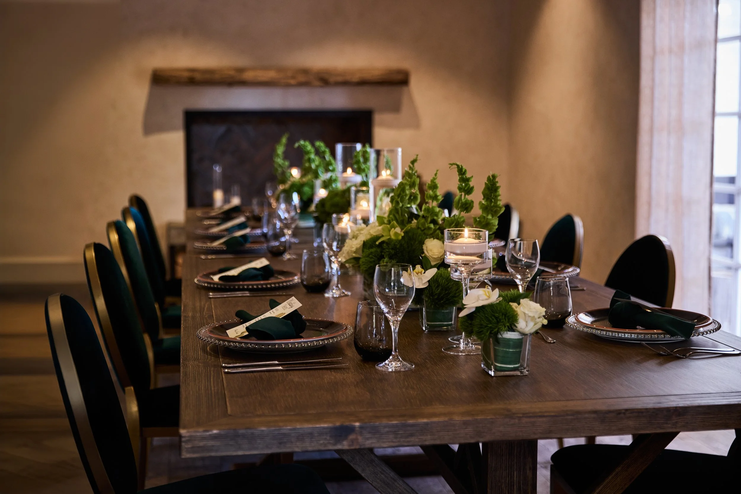 Billiard Room Dinner Setup 04.jpg