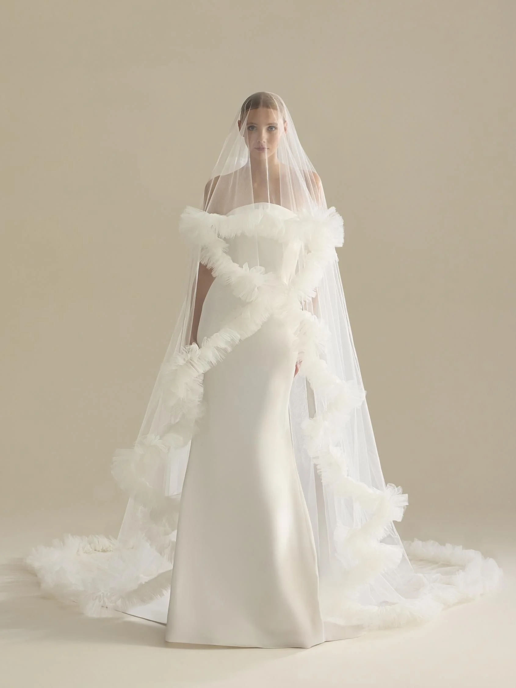 v-la63-f-bridal-veil.jpg