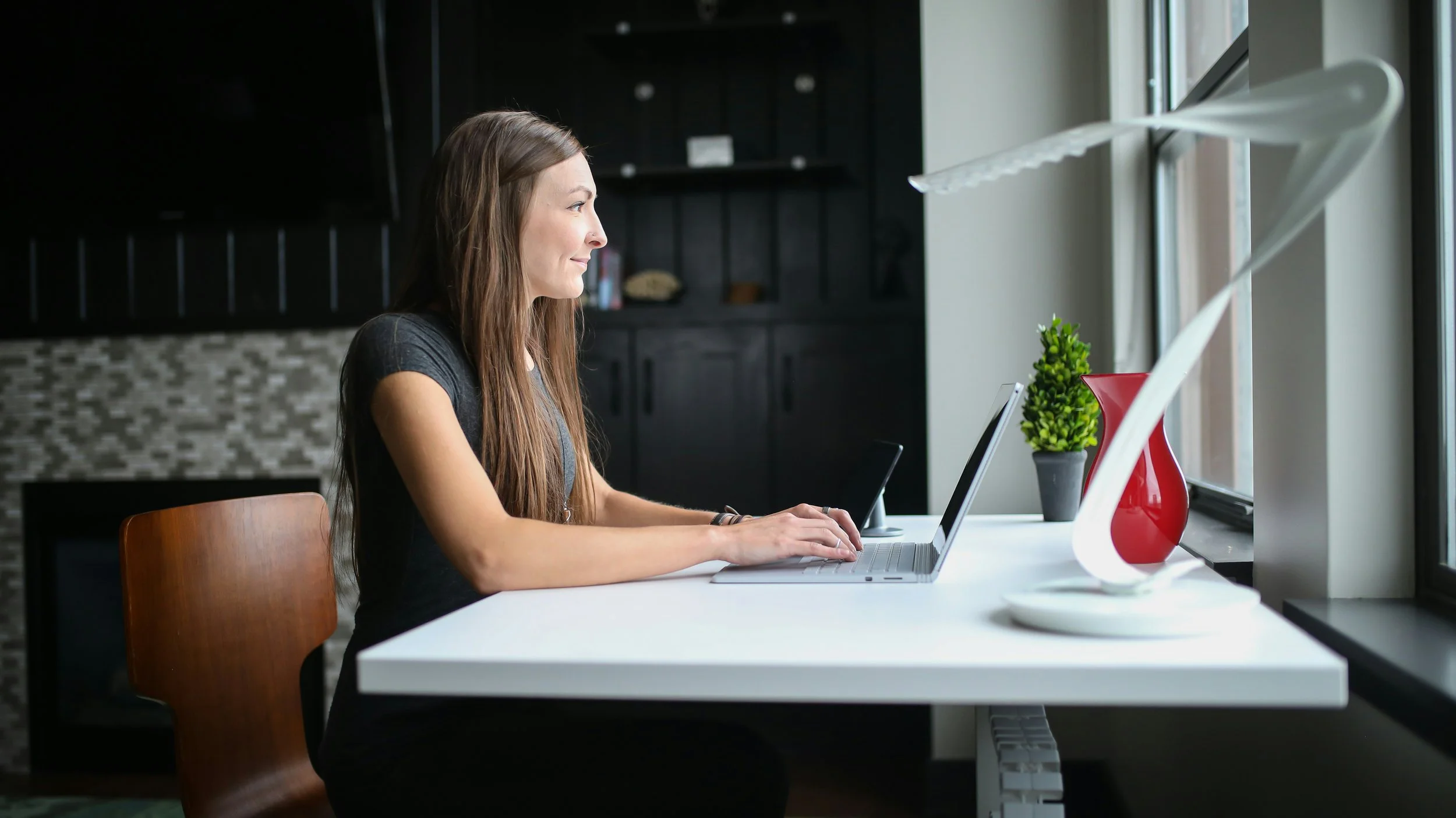 ¿Cuándo contratar una Asistente virtual?&nbsp;7 señales de que tu negocio la necesita