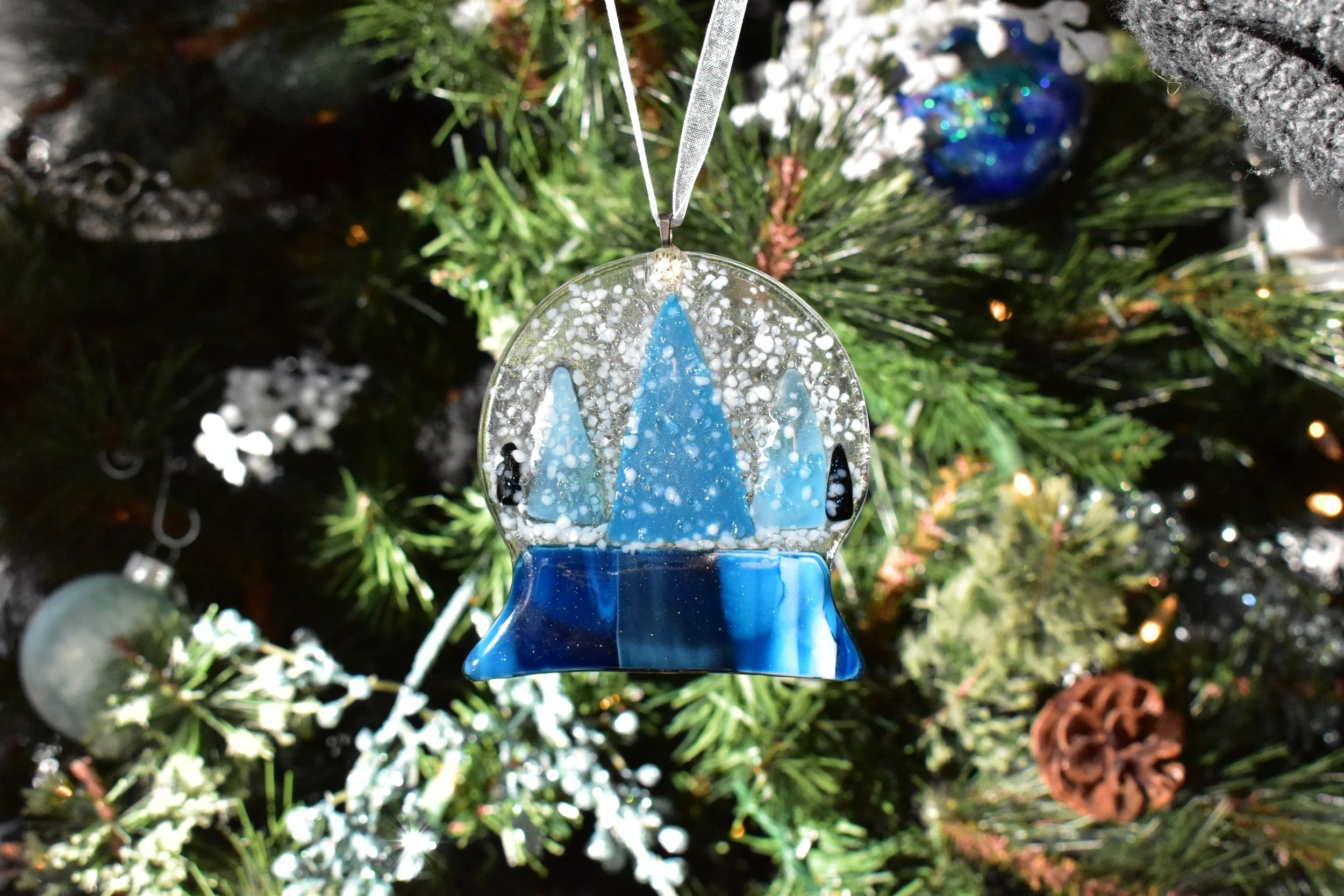 2D Snowglobe