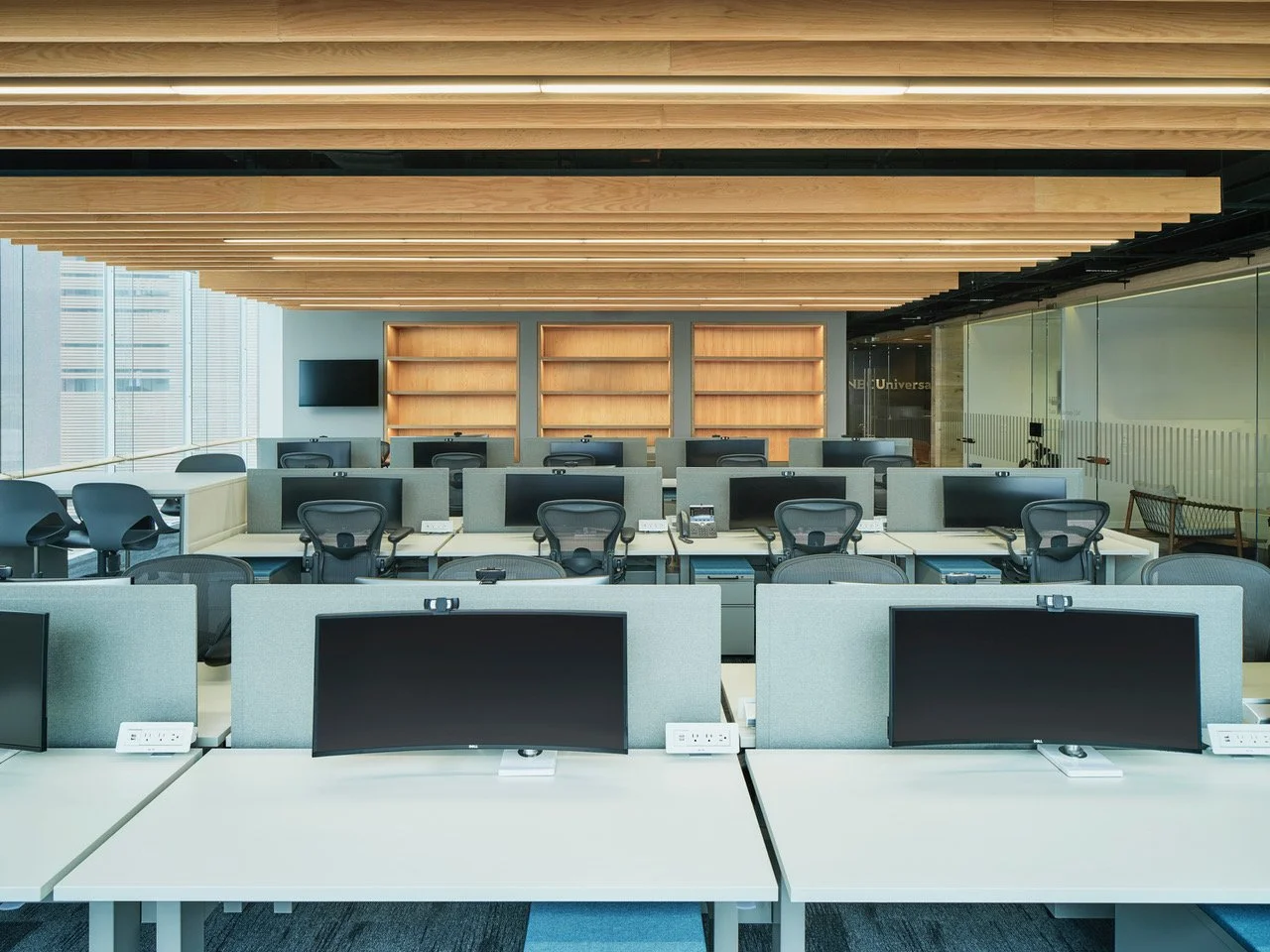 Proyecto corporativo de oficinas, NBC Universal México, Reforma Polanco Prado, Ciudad de México, Cdmx. HEGE Arquitectos