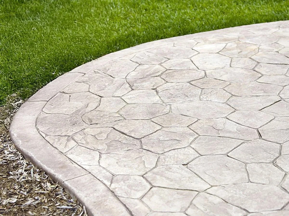 CQ 00_grass-patio copy.jpg