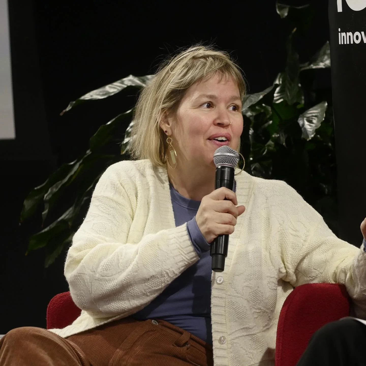 FriYAYAYAY! 

It always is better than you could&rsquo;ve dreamed. Man, creating connecting living and loving - it just keeps getting better! ❤️

I am grateful for:
Opportunity, whole voice, time, grounded and full of so much hope 
This work 
The div