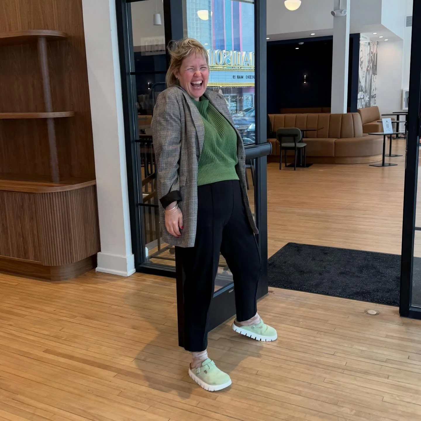 Is it already Friday? 🥵🪿😍

I am grateful for&hellip;. 
This practice, a daily reminder 
Big conversations 
The only constant is change 
@northside_yacht_club vegan carder and cauli wings 🤩
What day is it? 
A moment of time catching up on 59 email