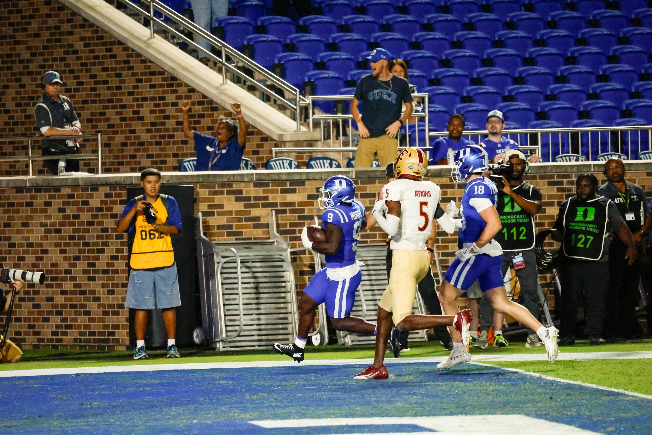 Elon Website (19 of 29).jpg