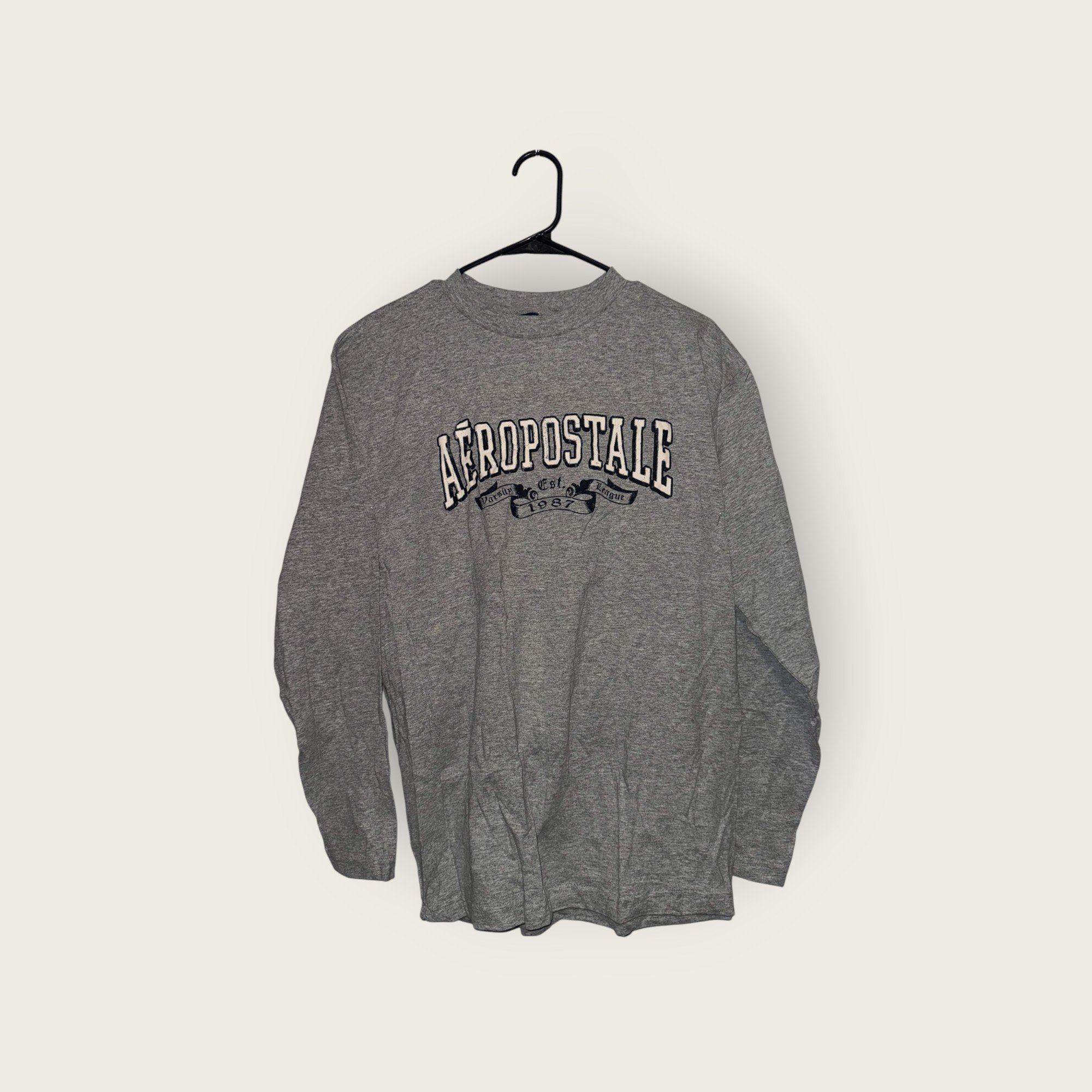 Aeropostale Light Grey Long Sleeve.jpg