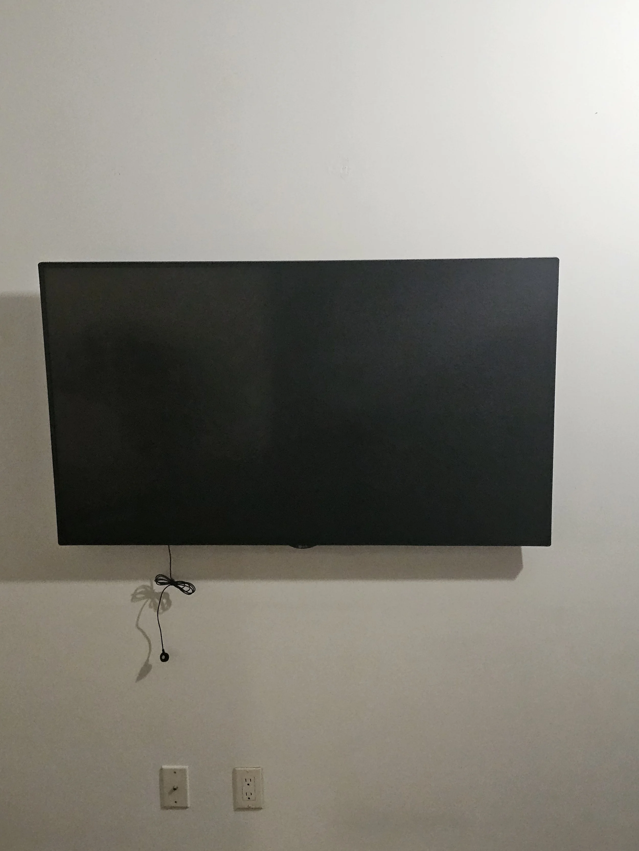 mounting flatscreen television