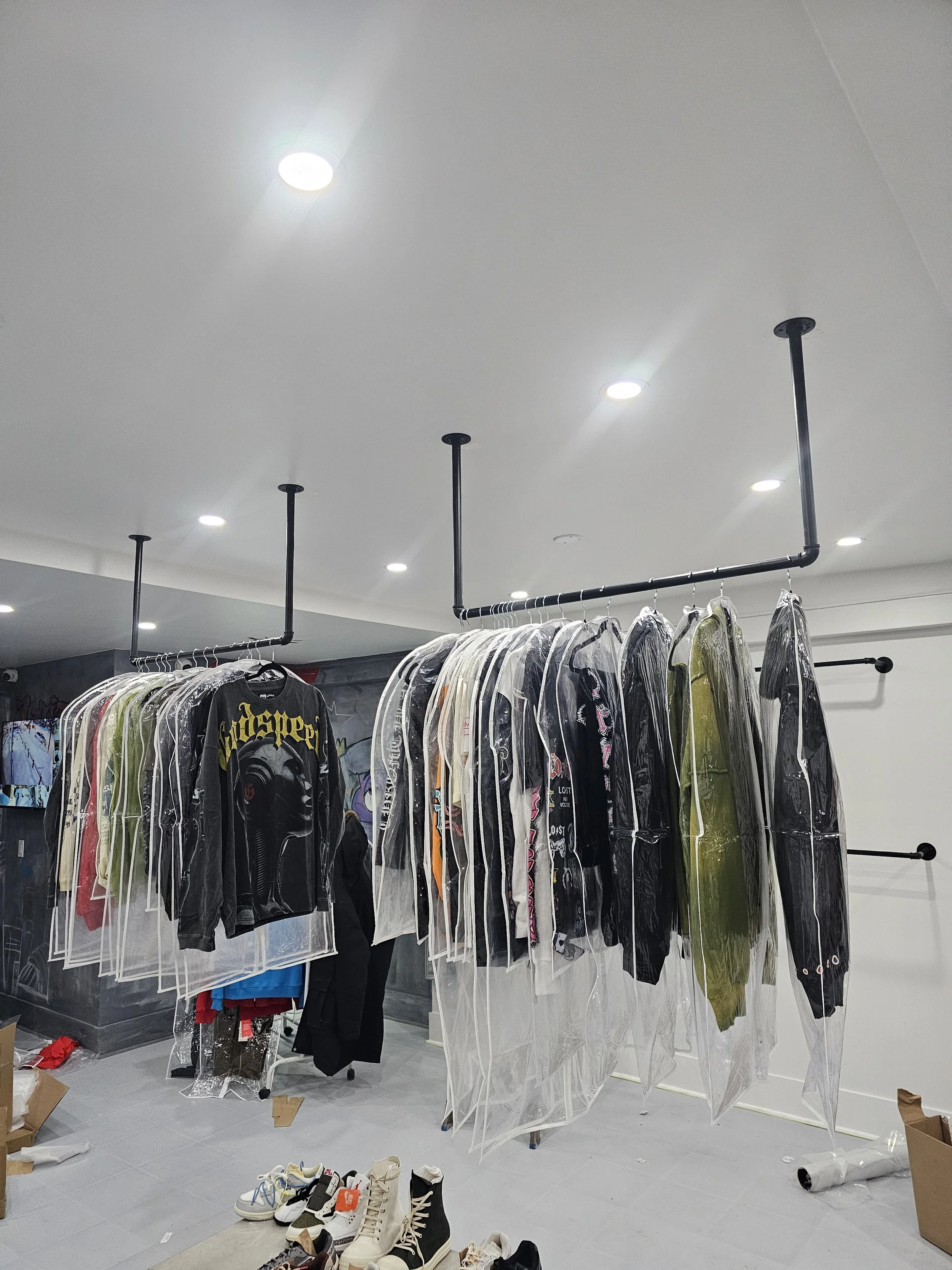 mounting clothes rack