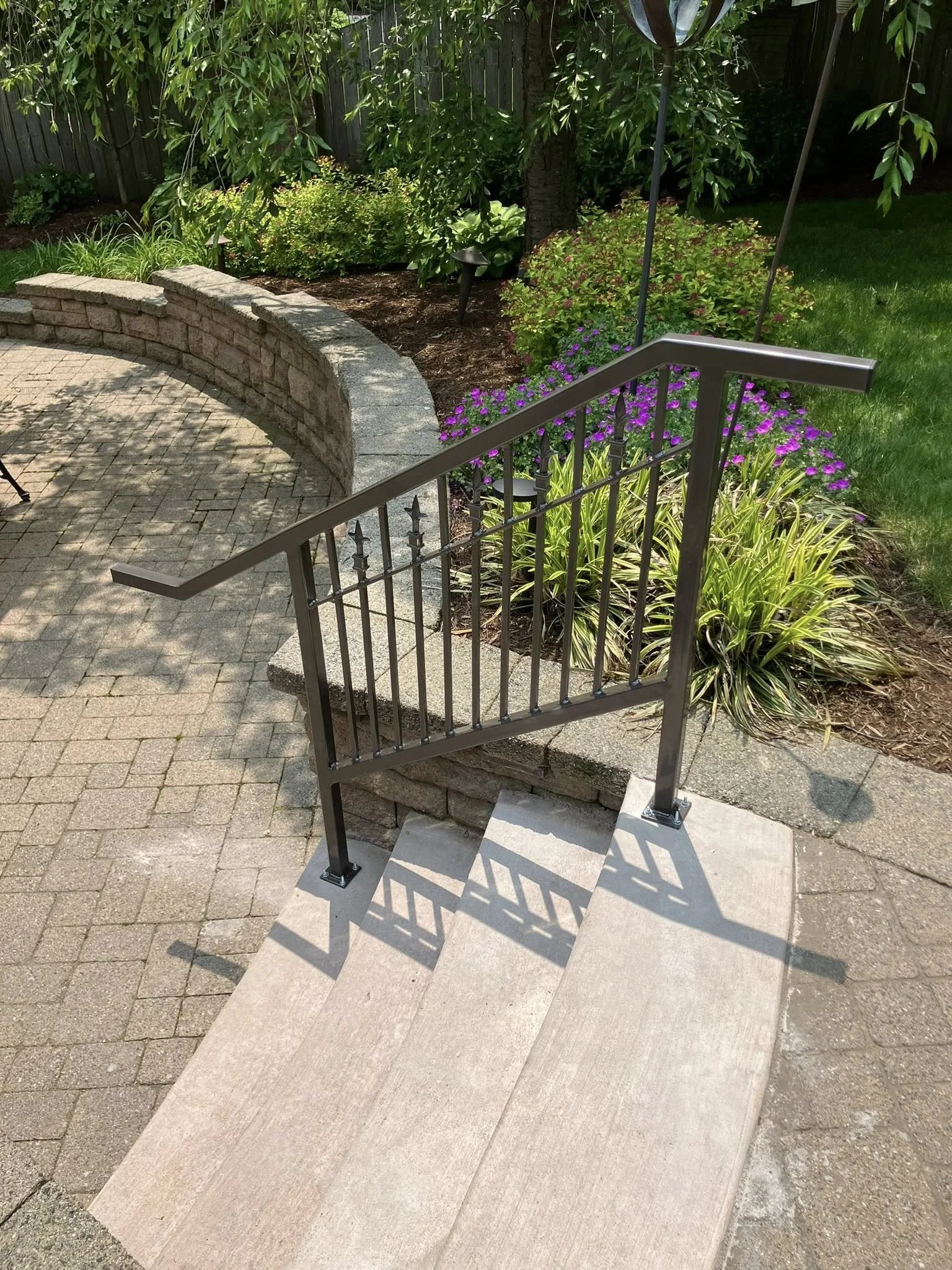 Railing with Decorative Pieces.jpg