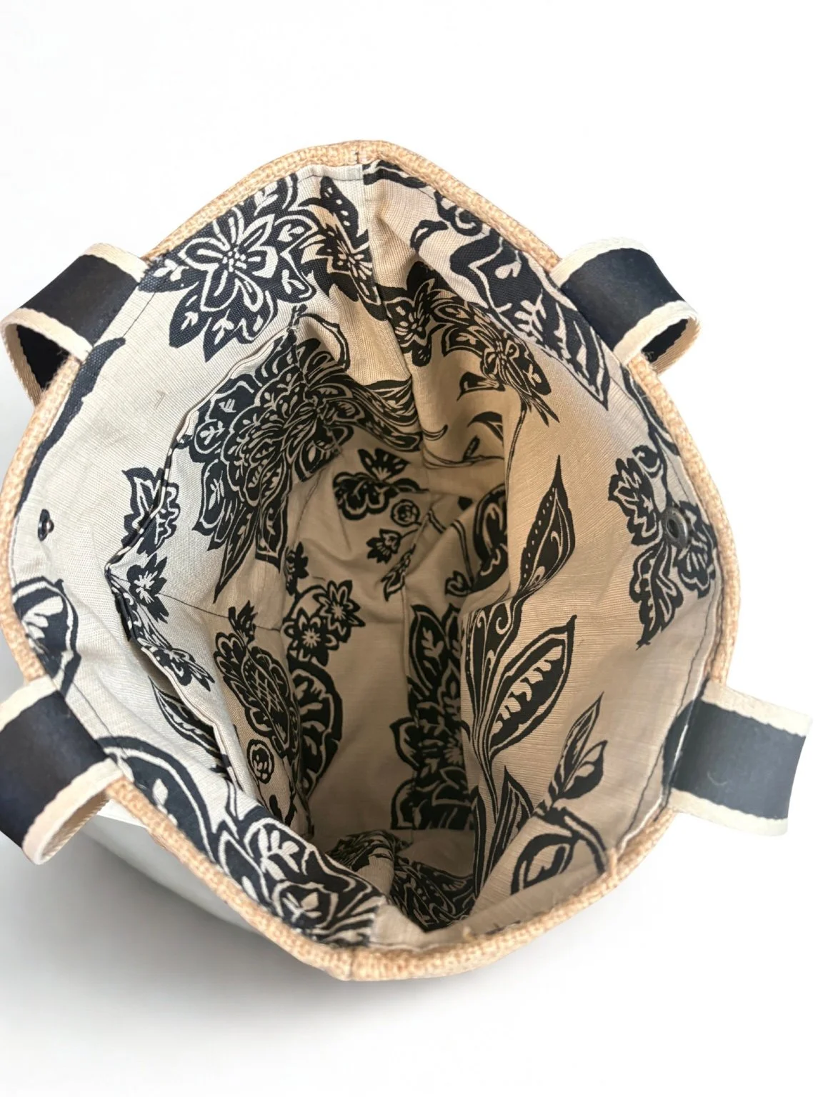 the Goroka Market Tote 3 interior.jpeg